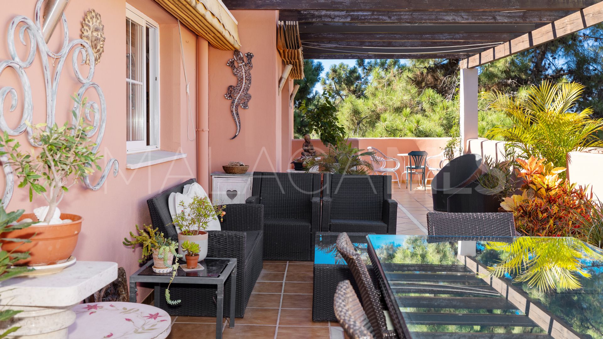 Takvåning for sale in Elviria