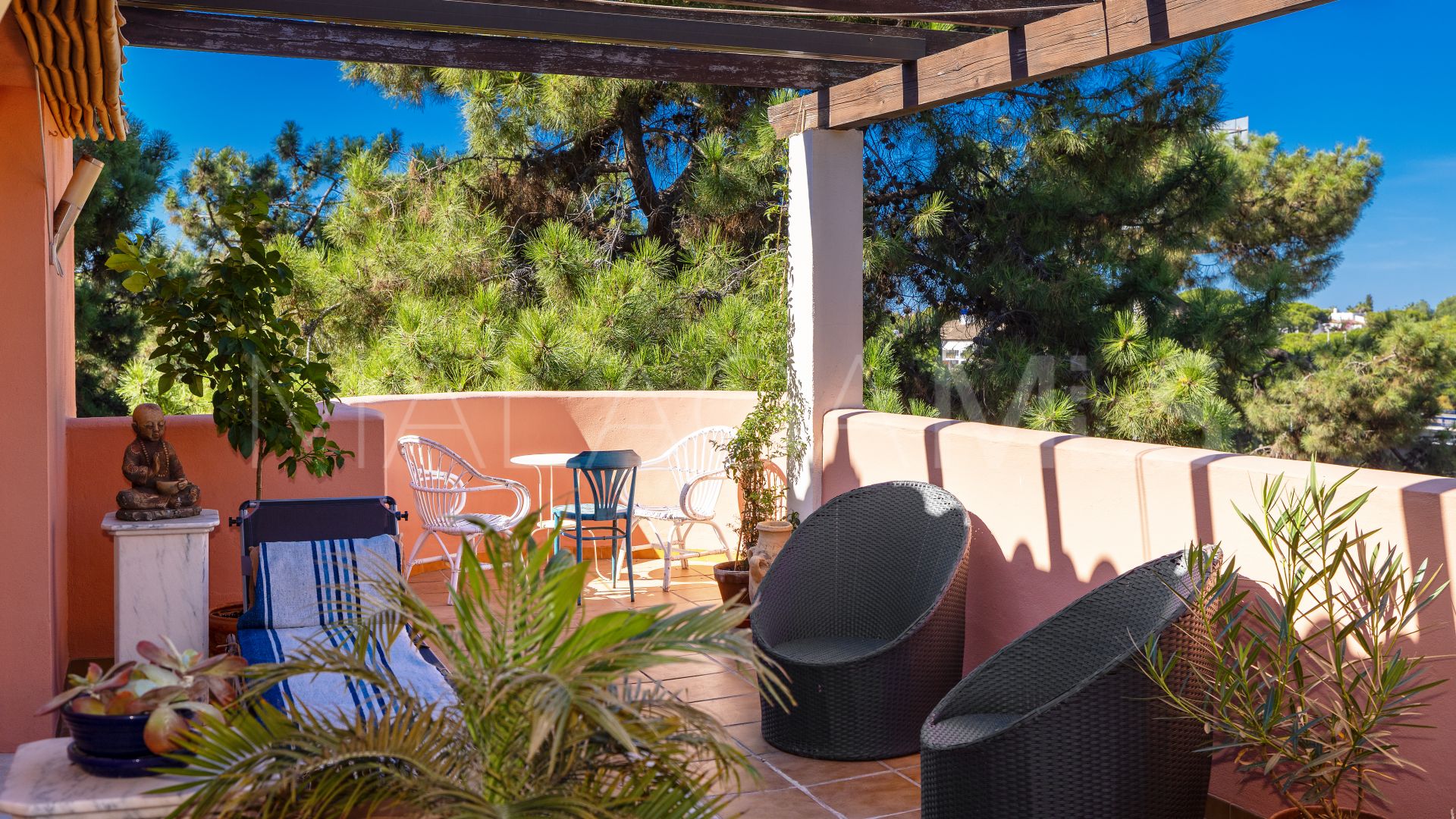 Takvåning for sale in Elviria