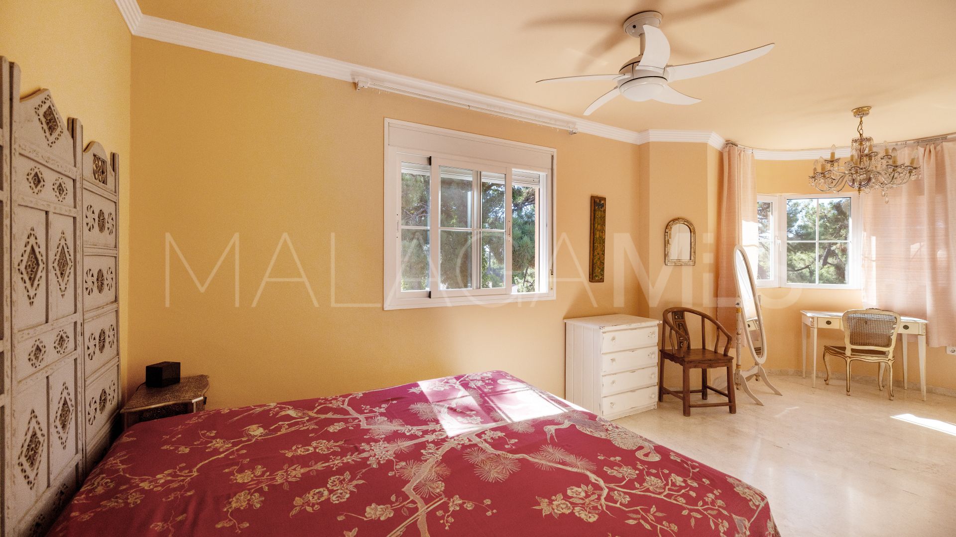Takvåning for sale in Elviria