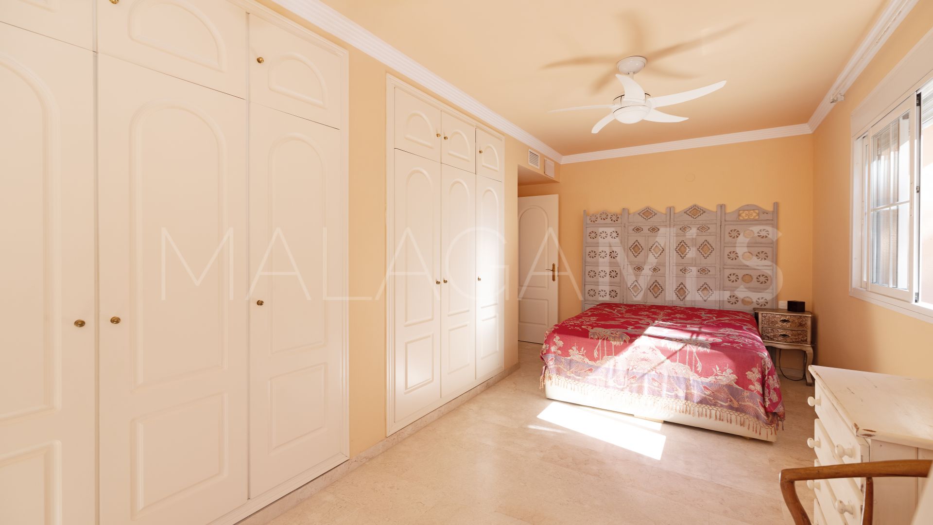 Takvåning for sale in Elviria