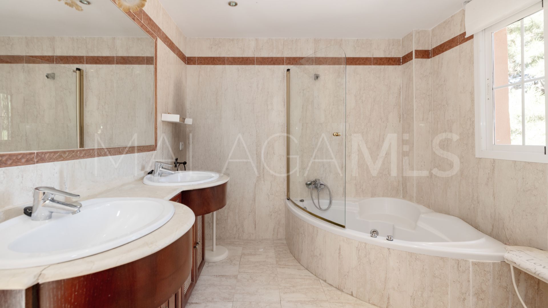 Takvåning for sale in Elviria