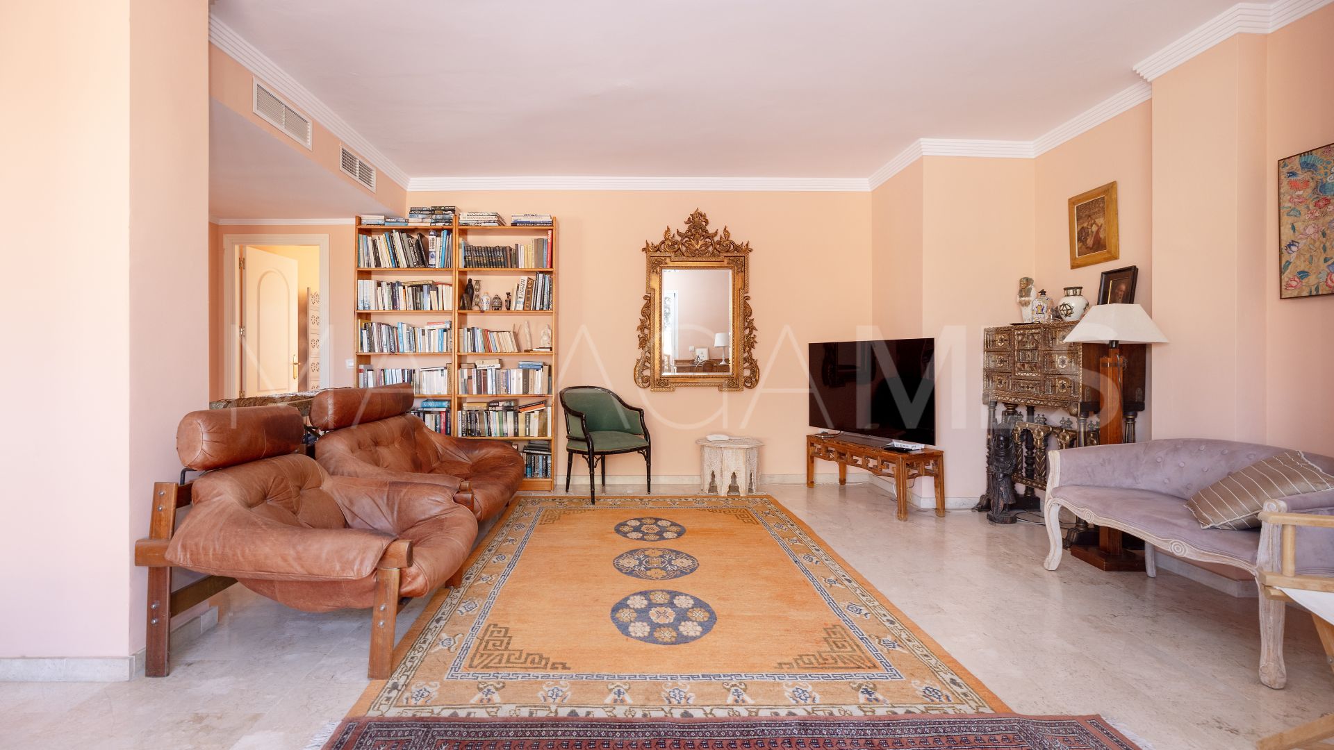 Takvåning for sale in Elviria