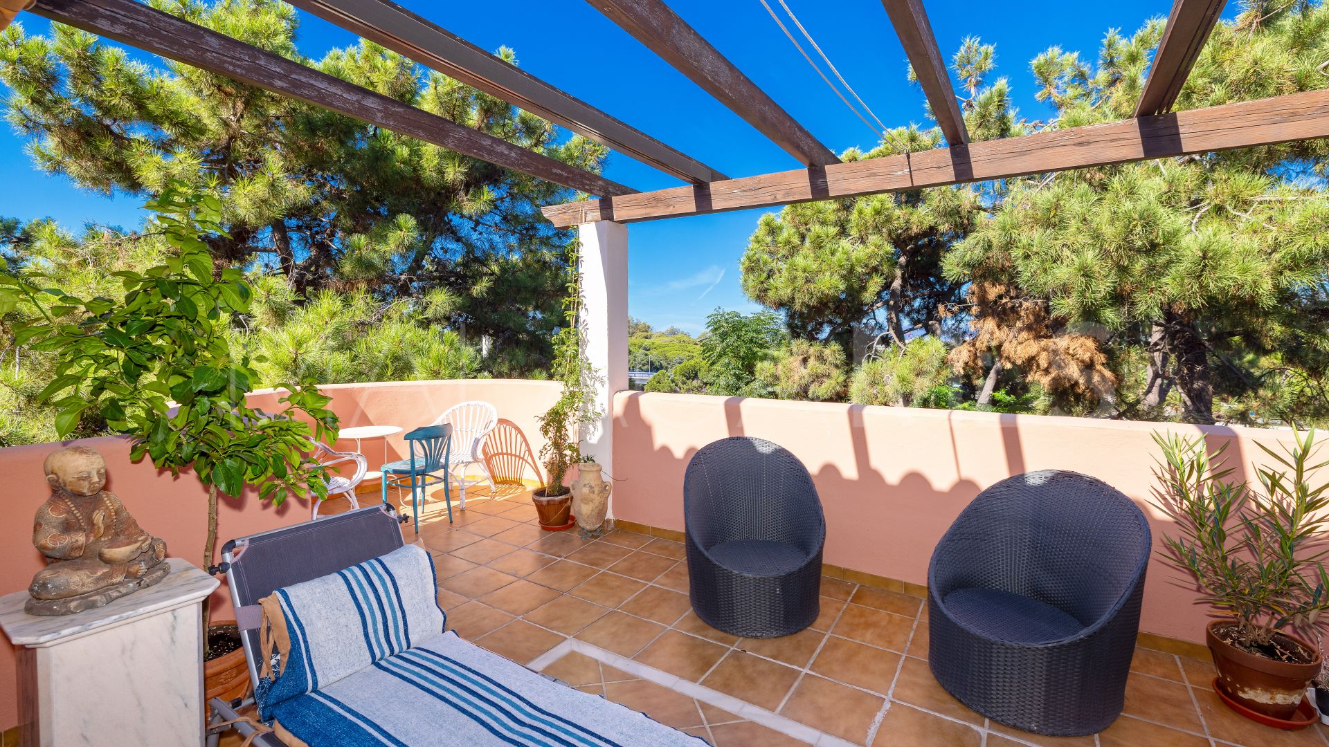 Takvåning for sale in Elviria