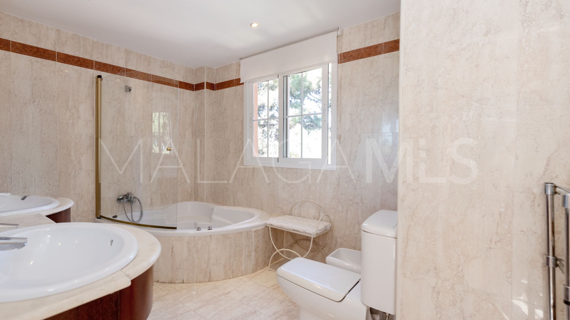 Takvåning for sale in Elviria