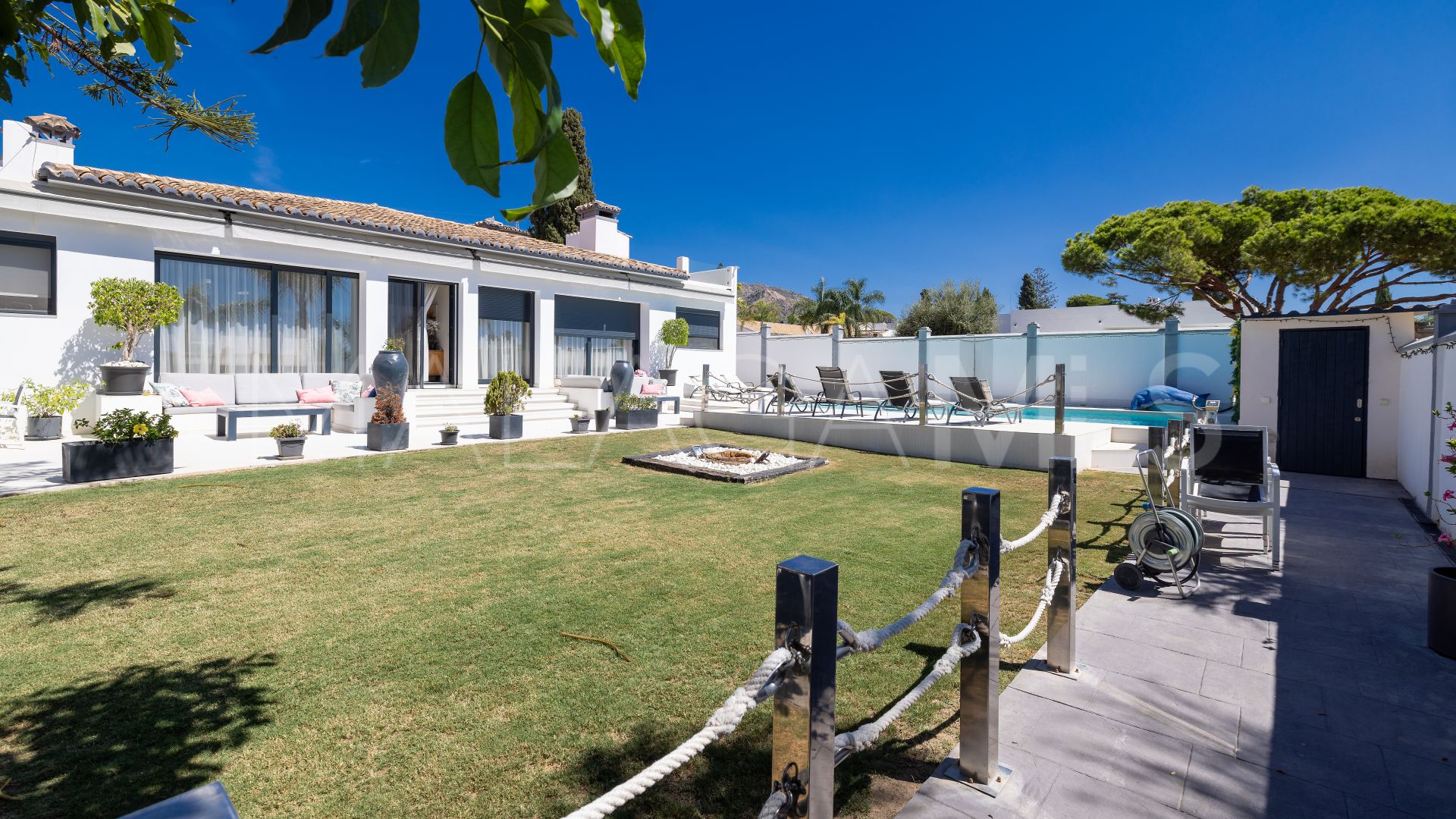 Villa for sale with 5 bedrooms in El Mirador