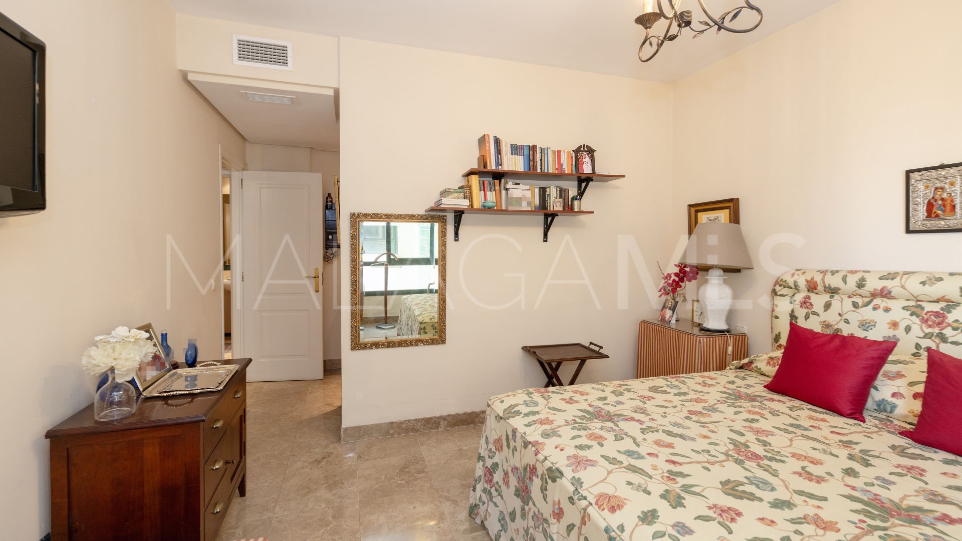 Lägenhet for sale in Marbella City