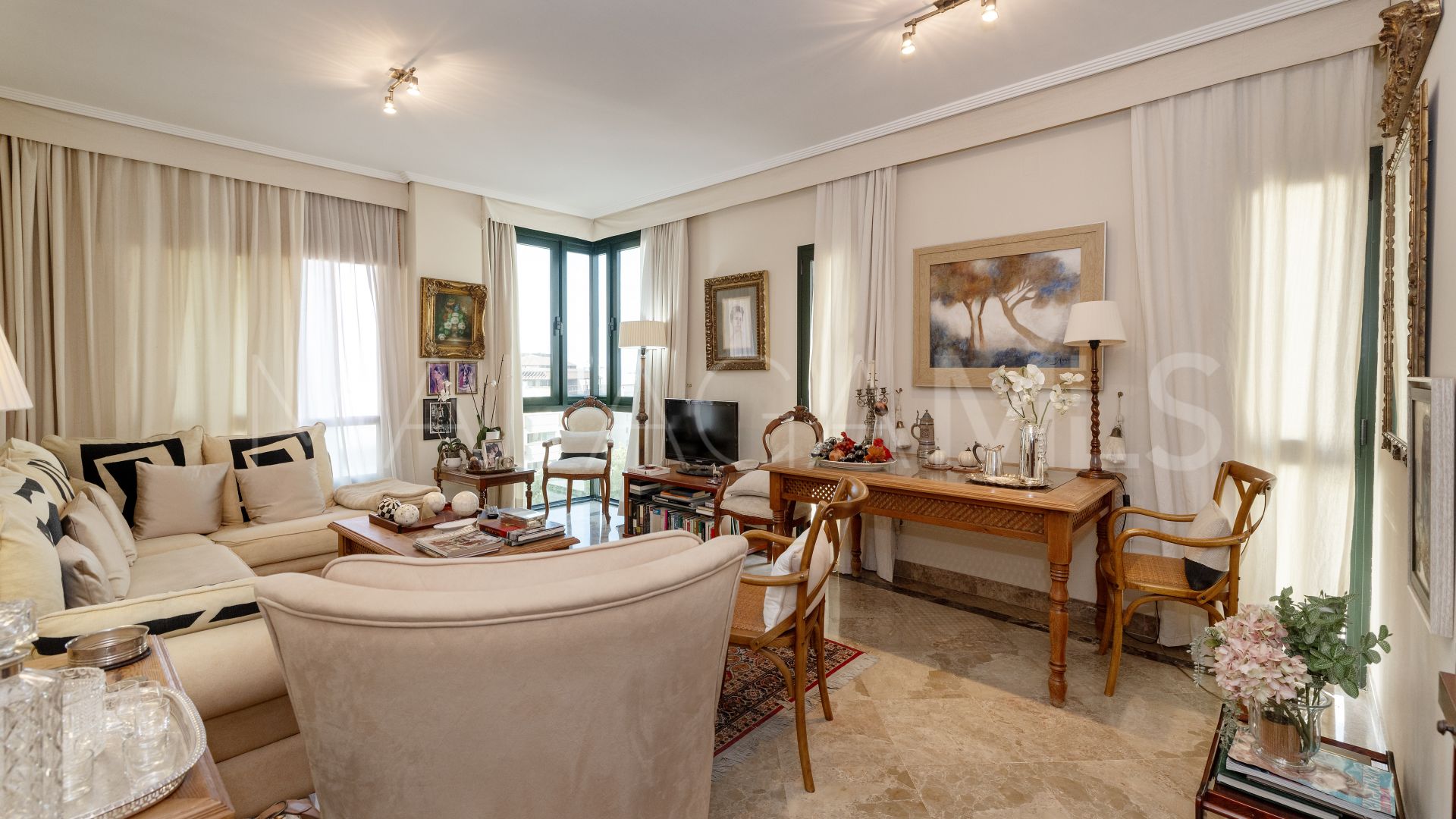 Lägenhet for sale in Marbella City