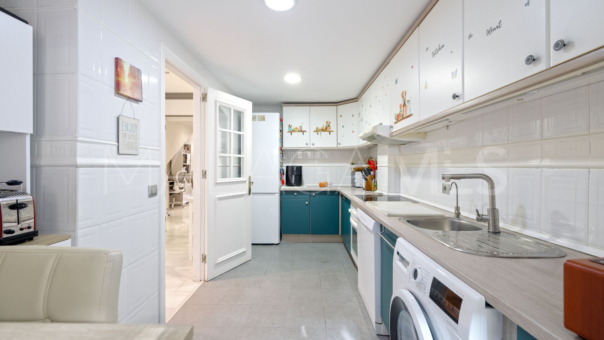 Parhus for sale in La Merced