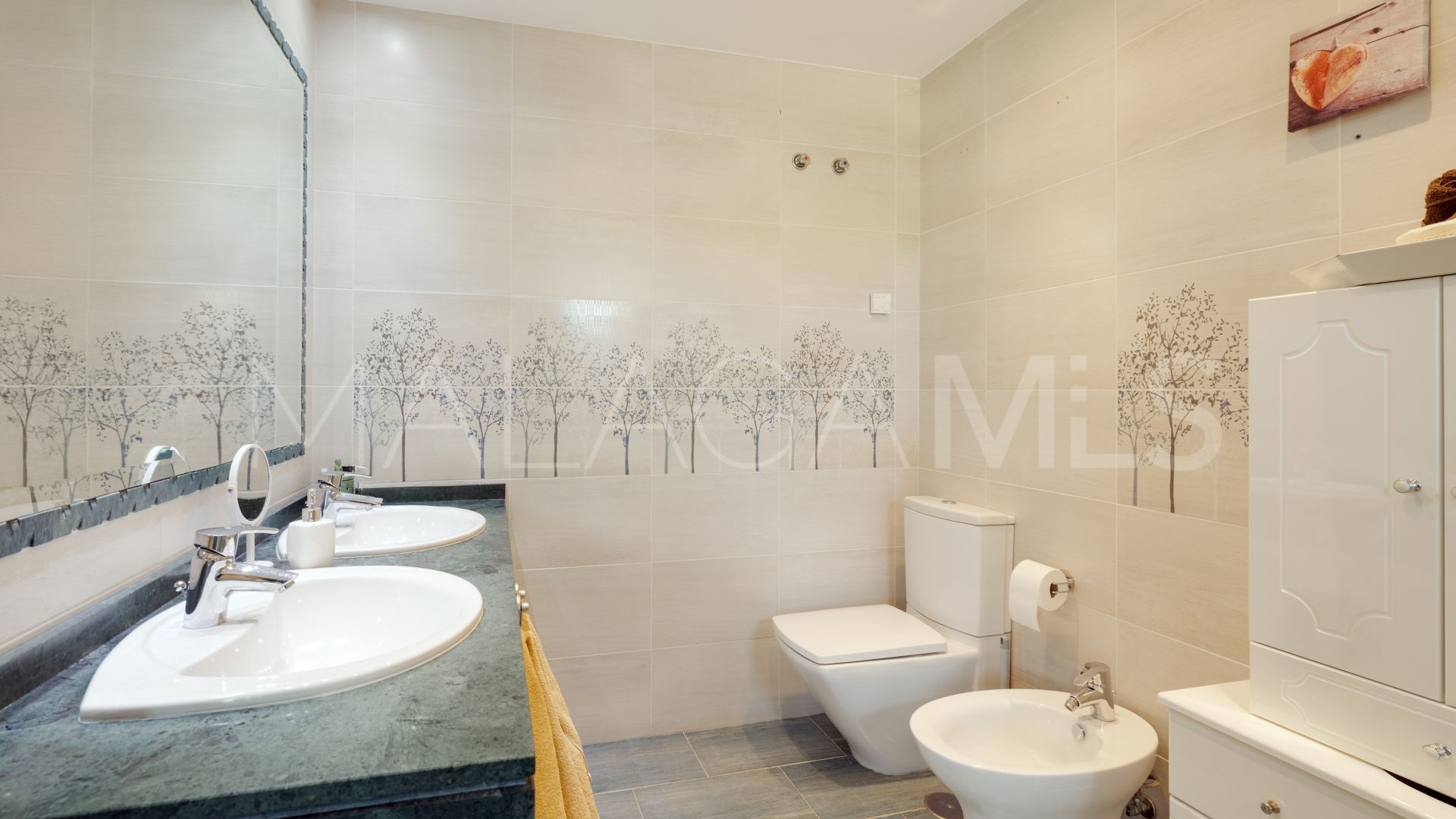 Parhus for sale in La Merced