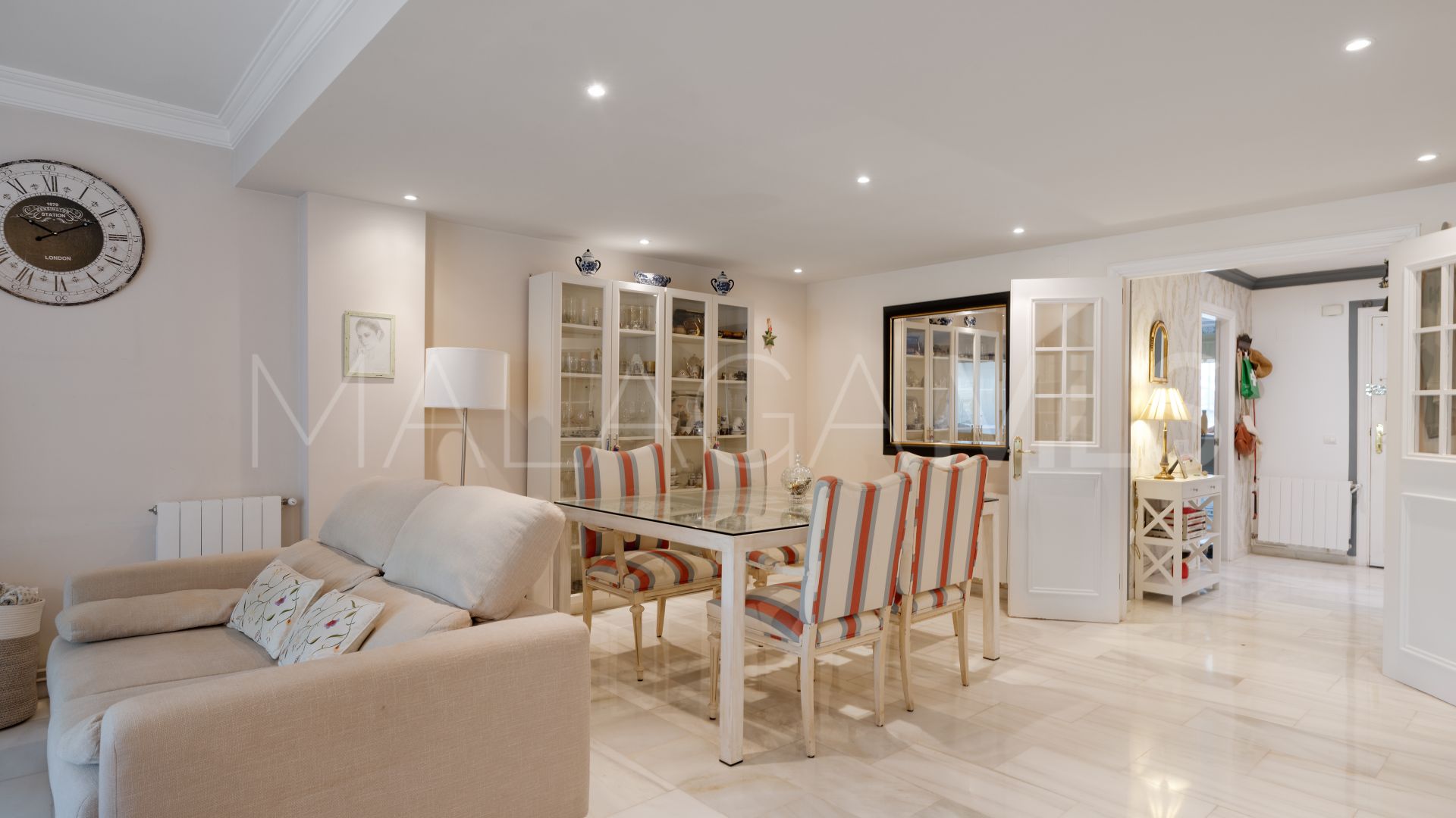 Parhus for sale in La Merced