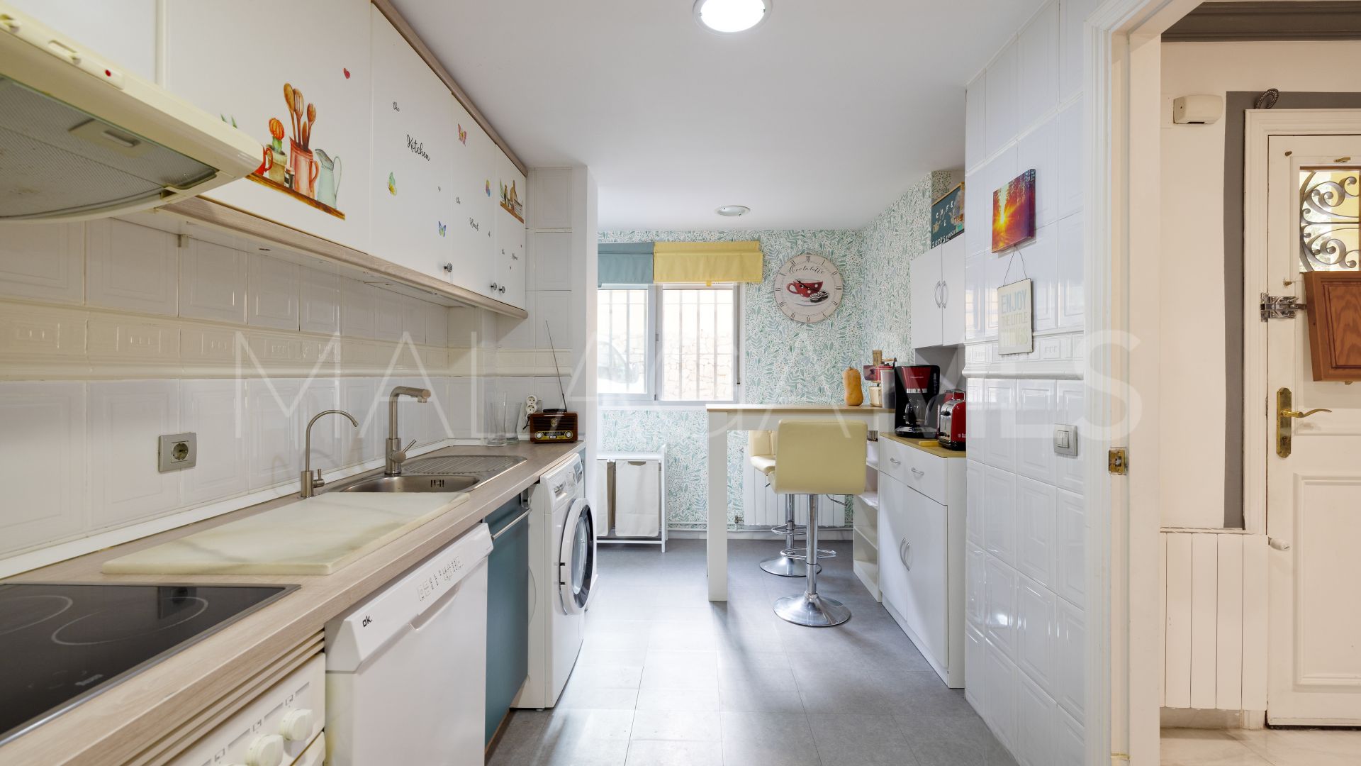 Parhus for sale in La Merced