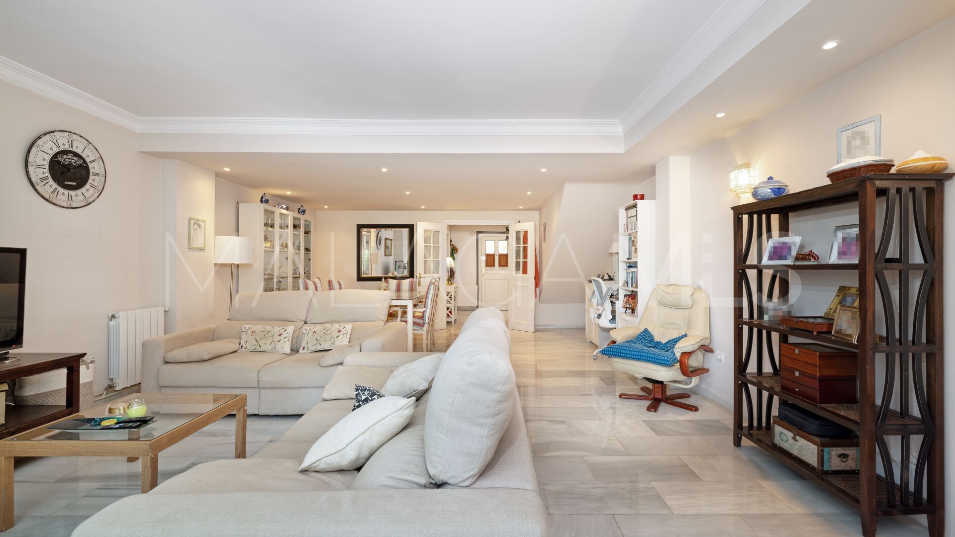 Parhus for sale in La Merced