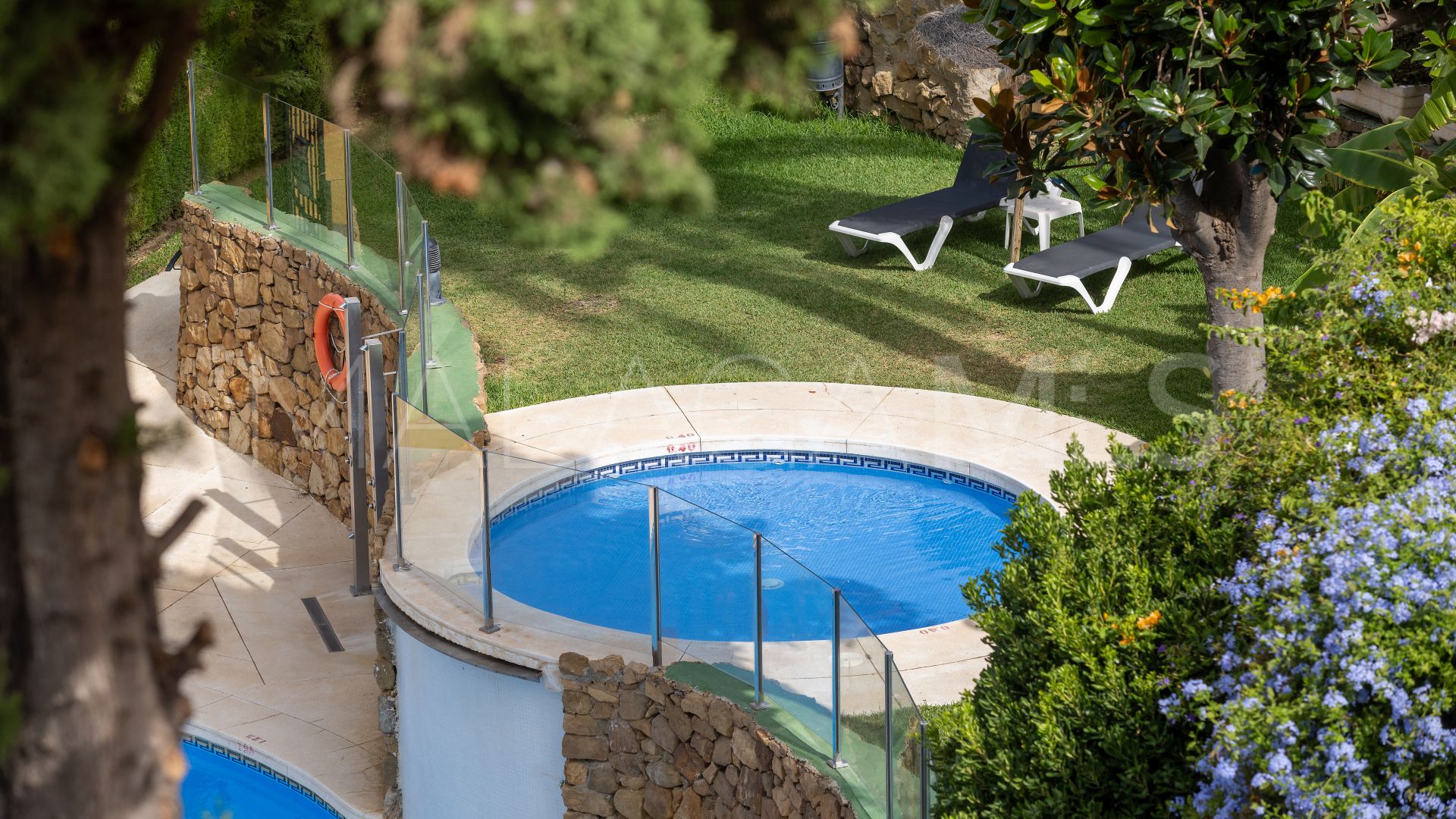 Parhus for sale in La Merced