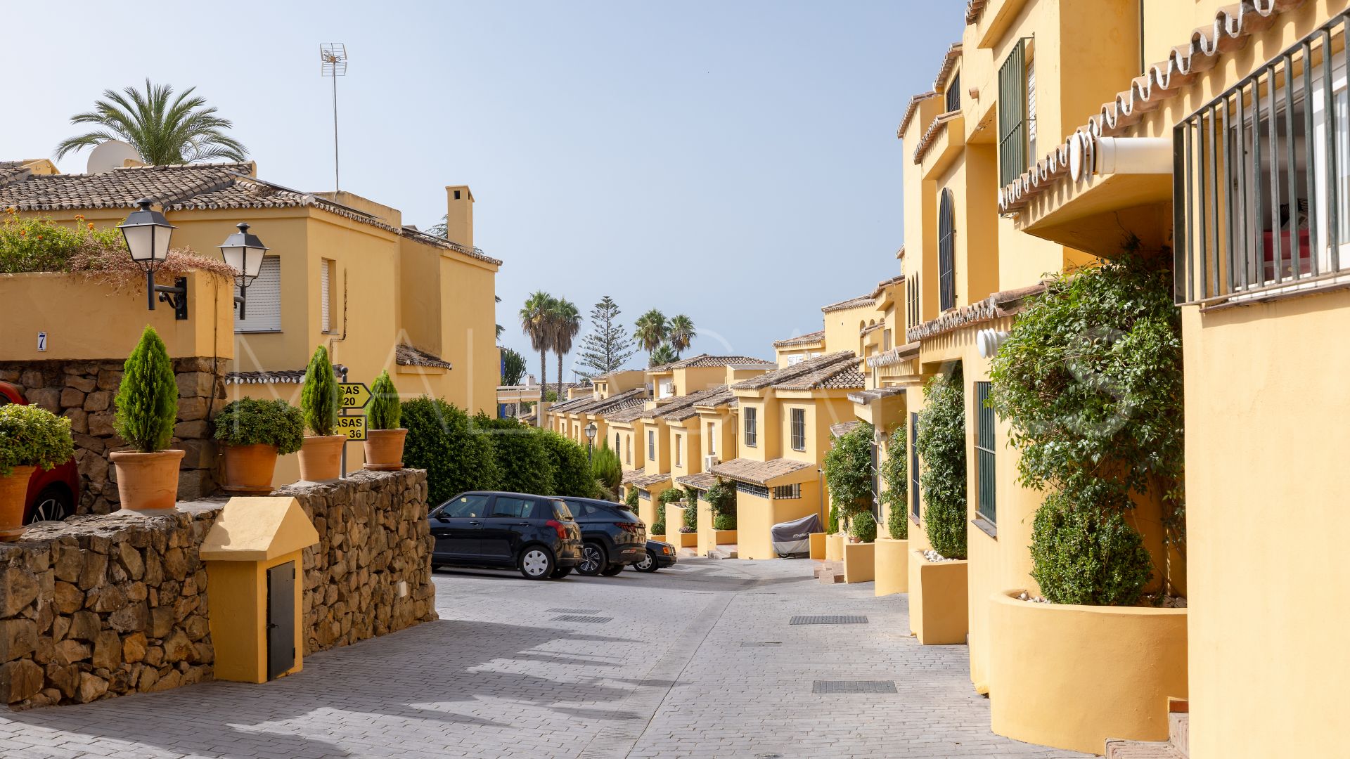 Parhus for sale in La Merced