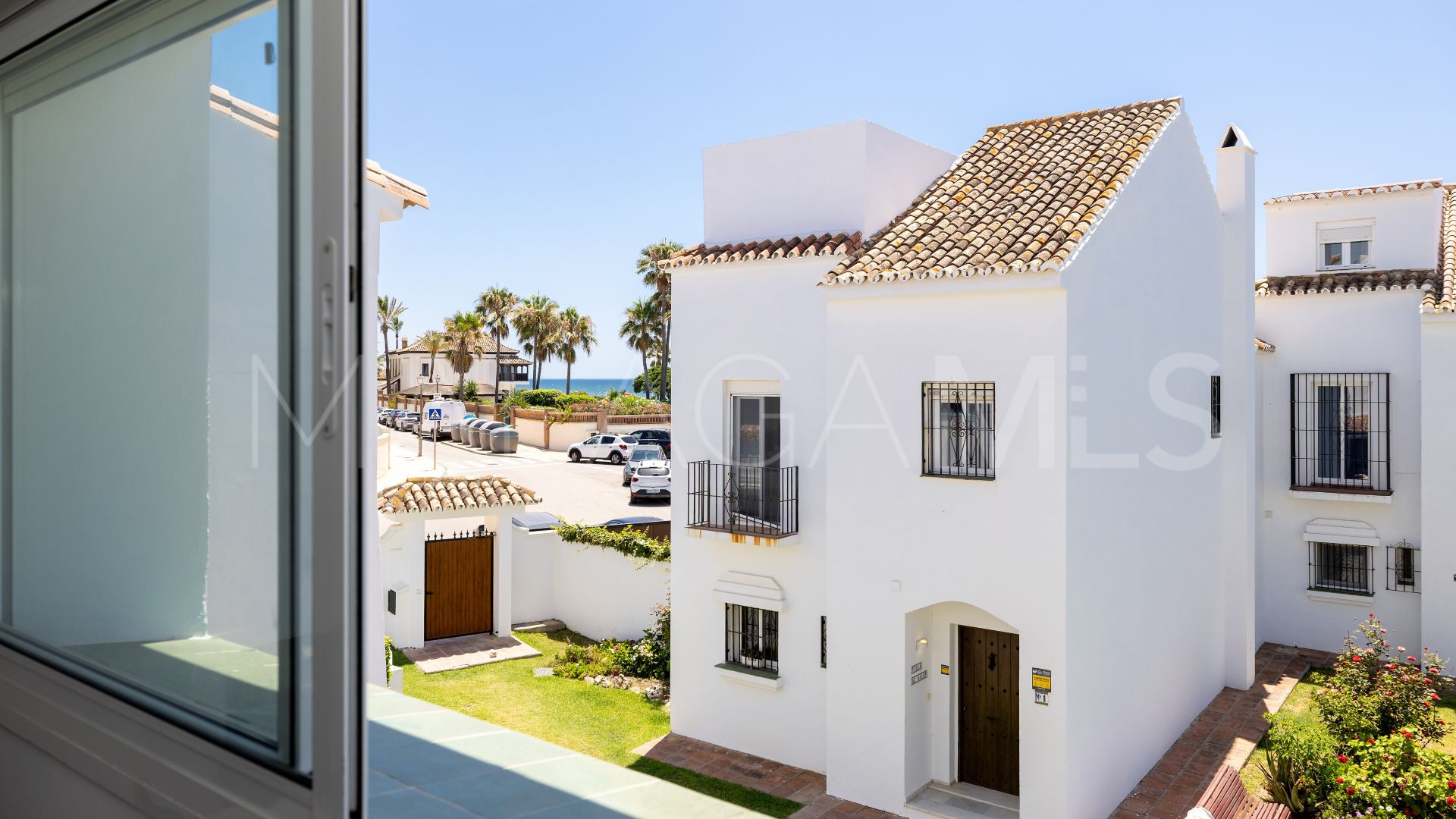 Adosado a la venta in Las Chapas with 4 bedrooms