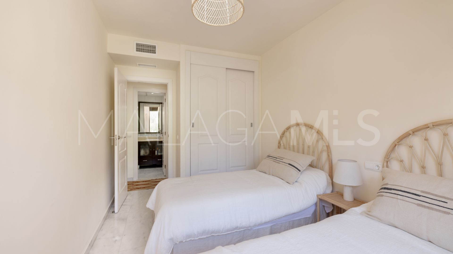 Zweistöckiges penthouse for sale in Costa Nagüeles III