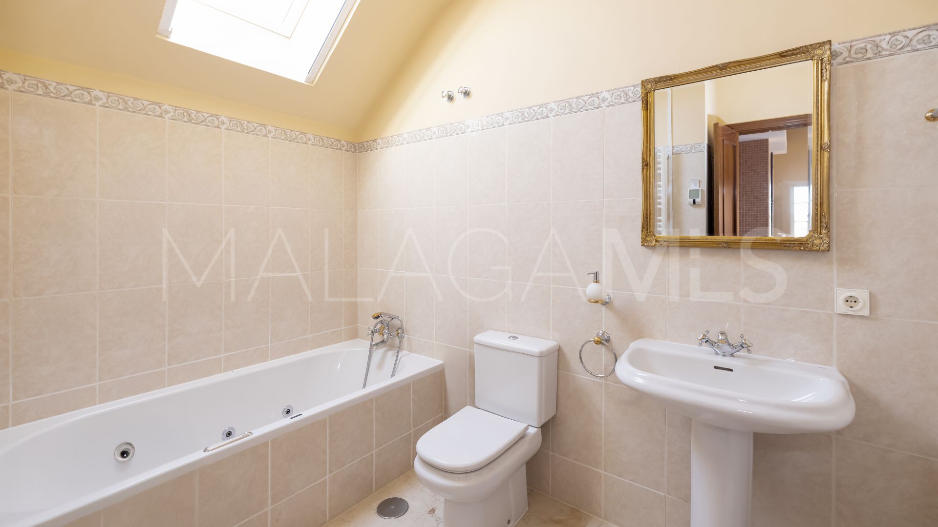 Maison jumelée for sale in Costabella