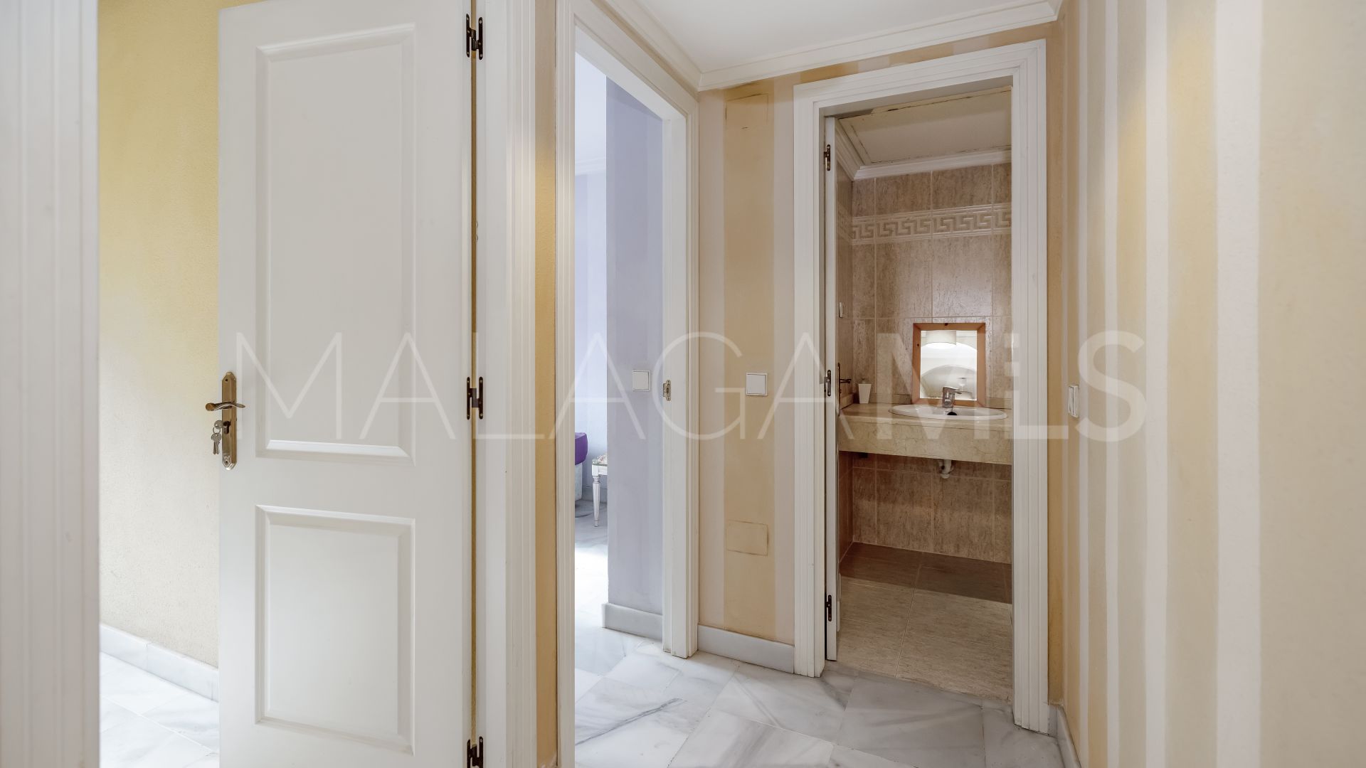 Buy Los Pinos de Nagüeles 3 bedrooms apartment