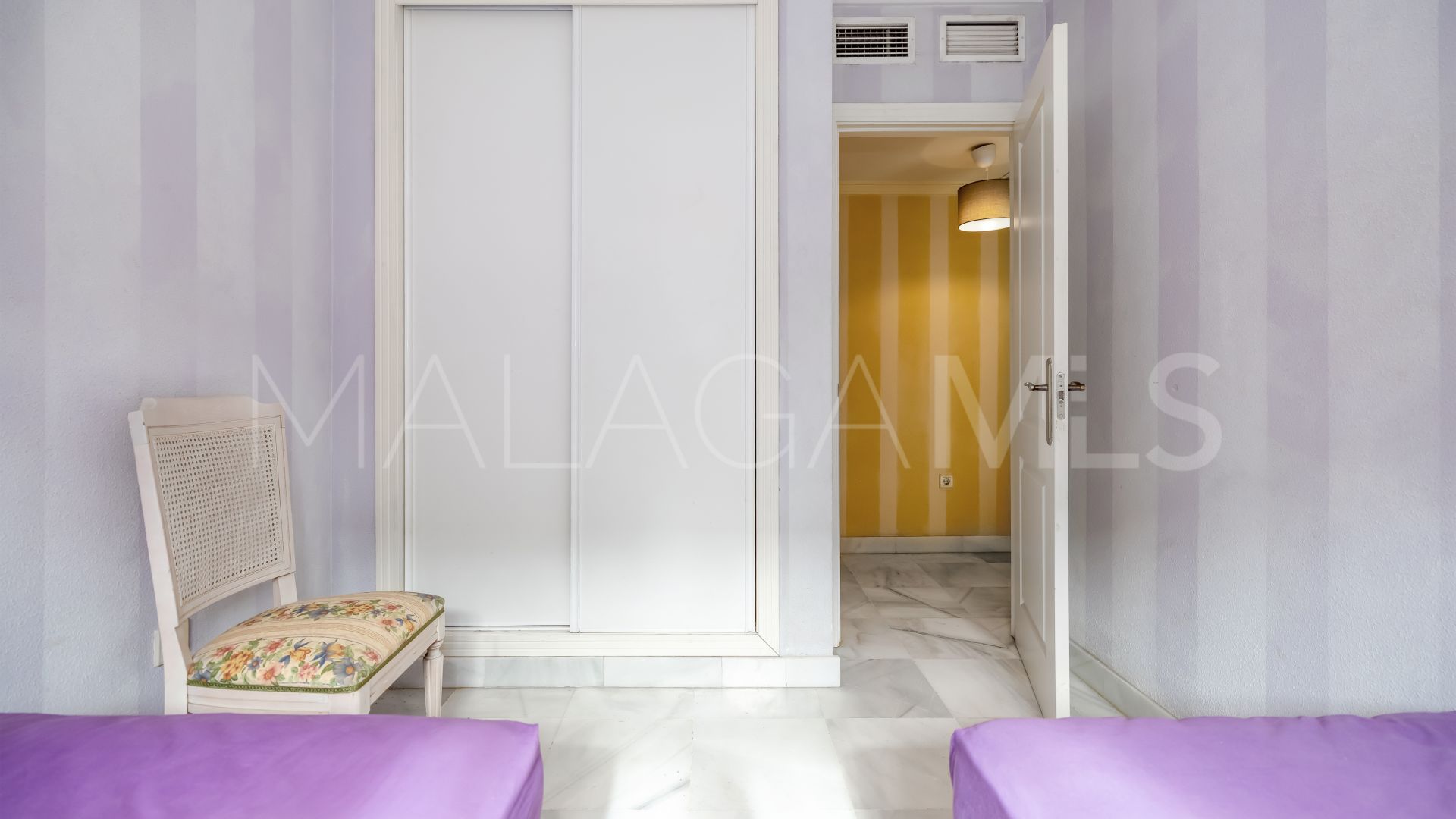 Buy Los Pinos de Nagüeles 3 bedrooms apartment