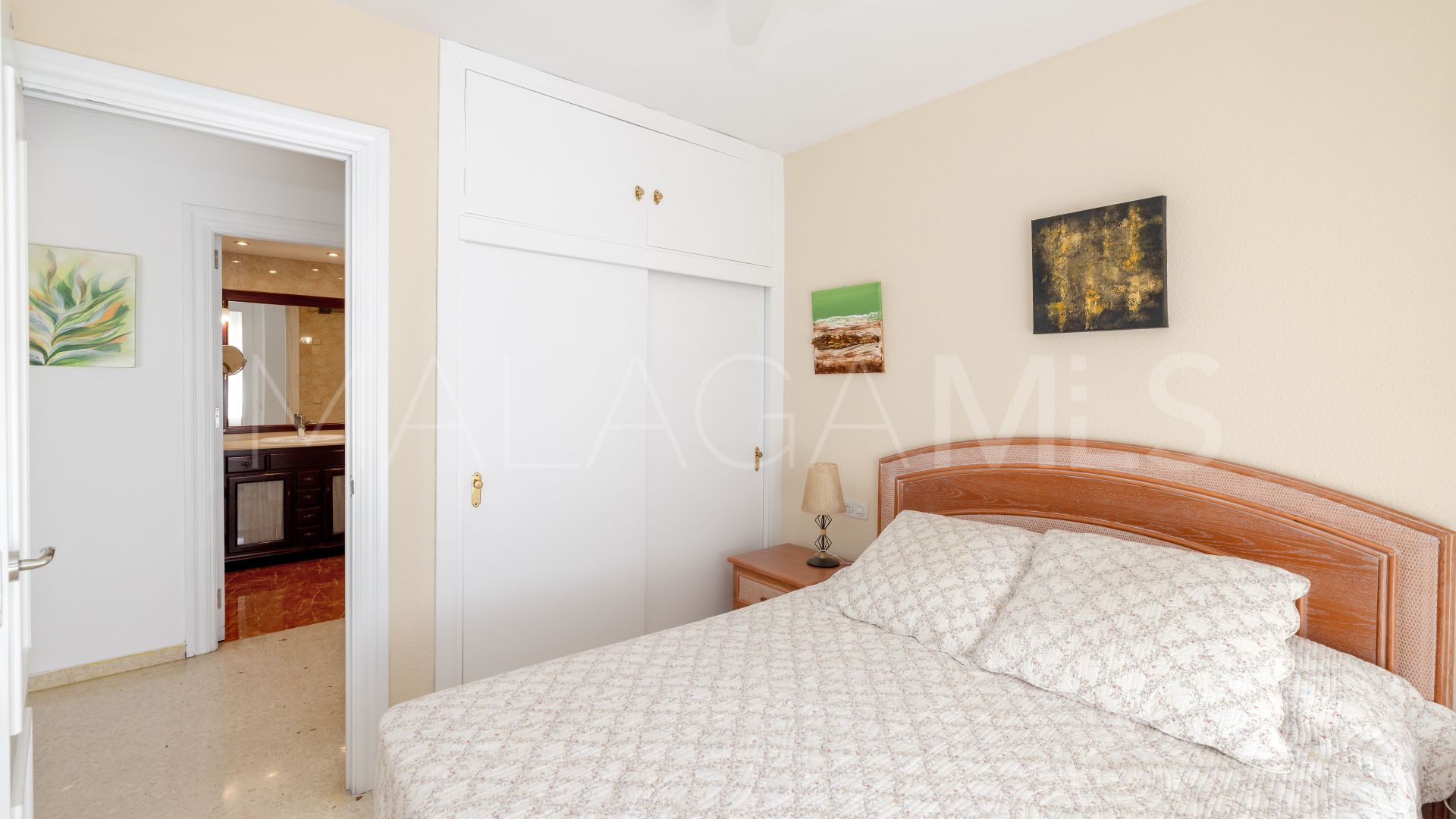 Lägenhet for sale in Marbella City