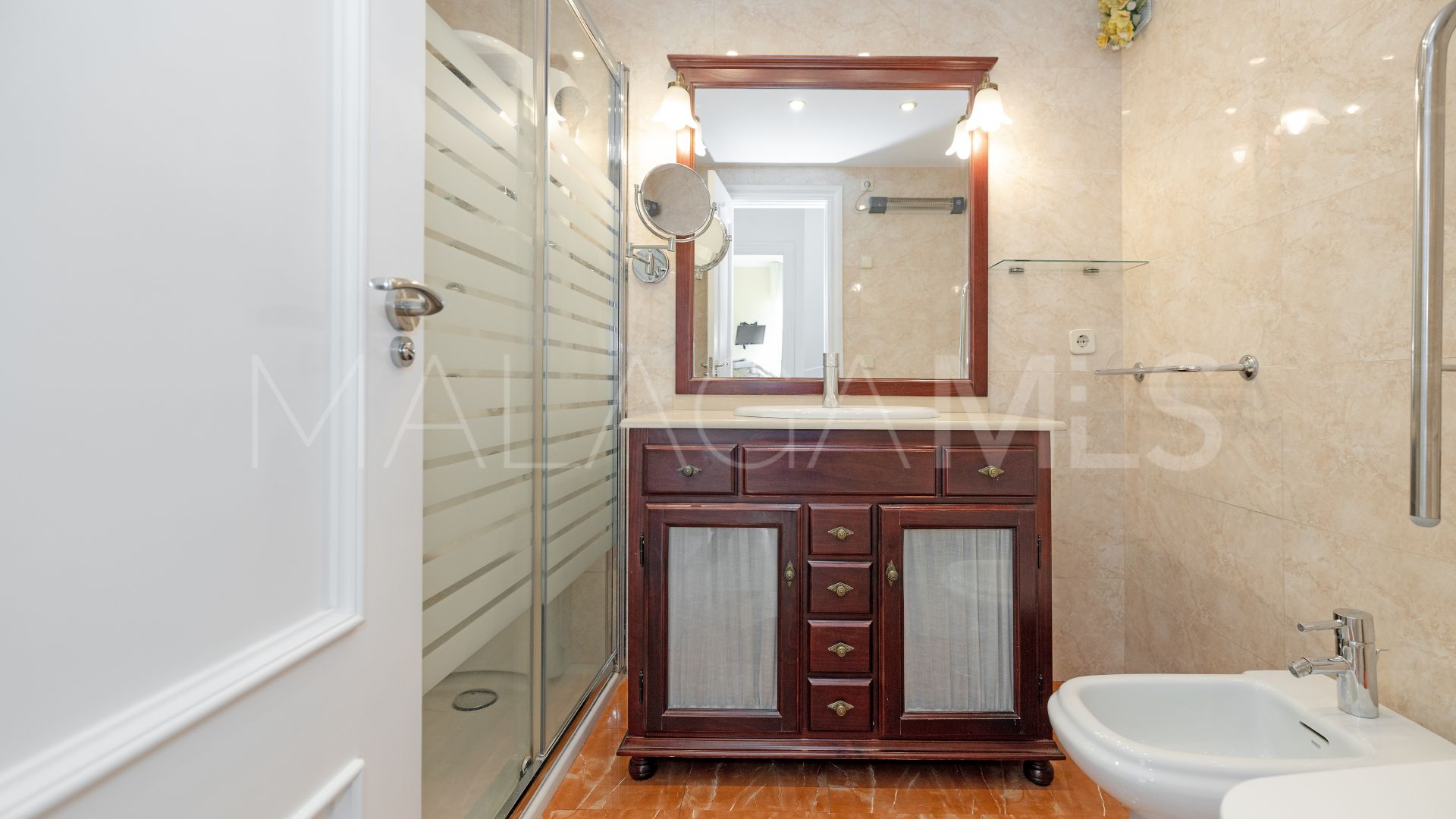 Lägenhet for sale in Marbella City