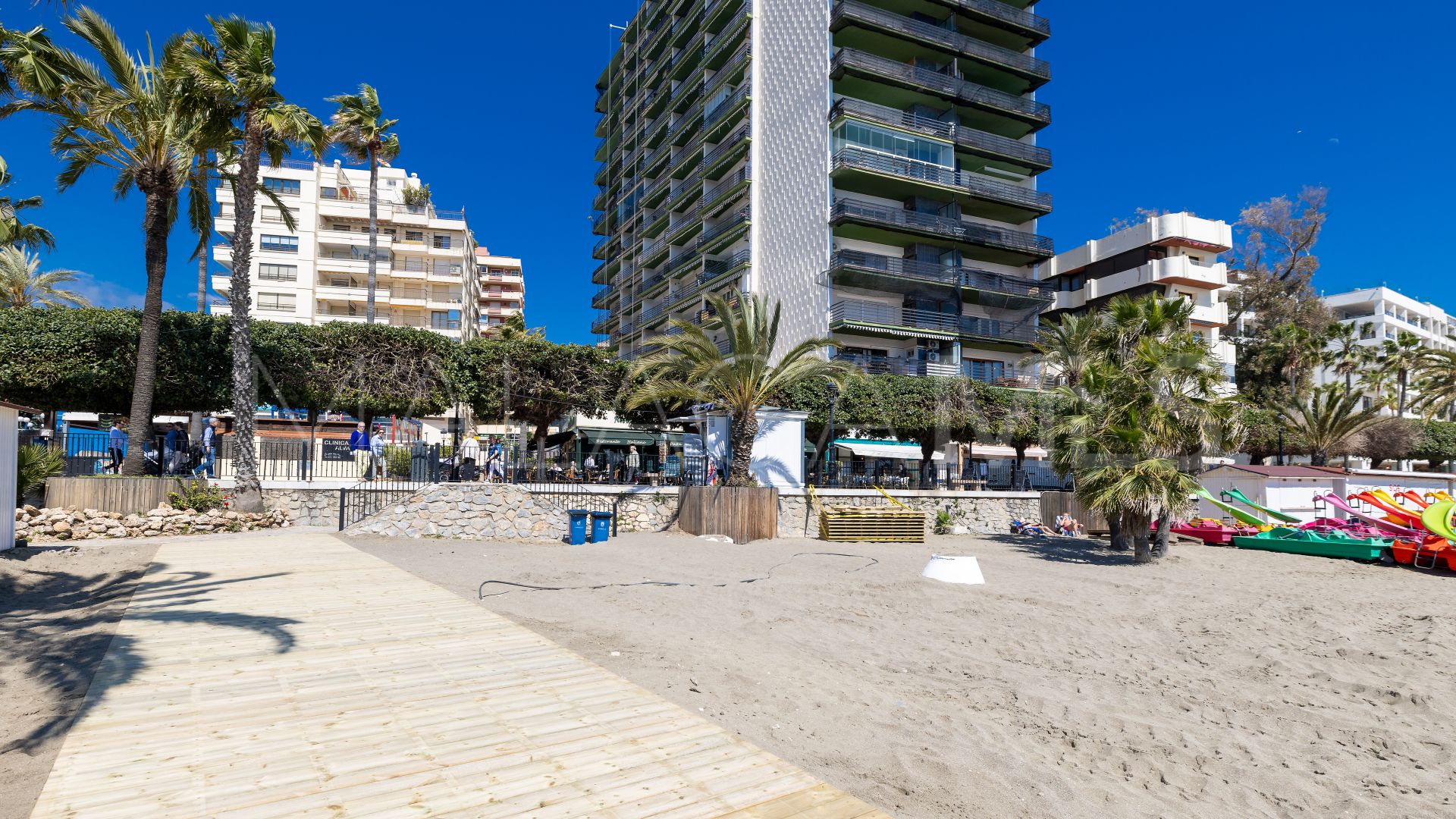 For sale apartment in Playa Bajadilla - Puertos