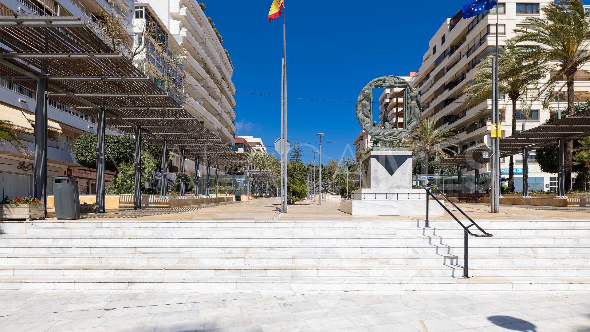 For sale apartment in Playa Bajadilla - Puertos