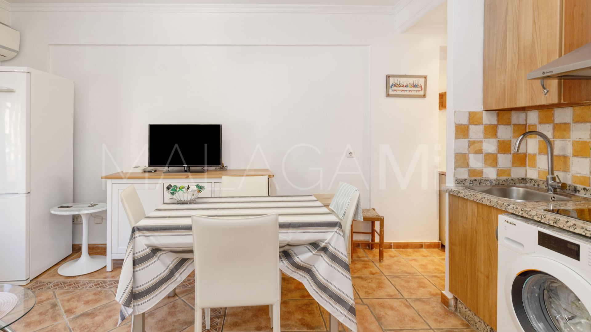 For sale apartment in Playa Bajadilla - Puertos