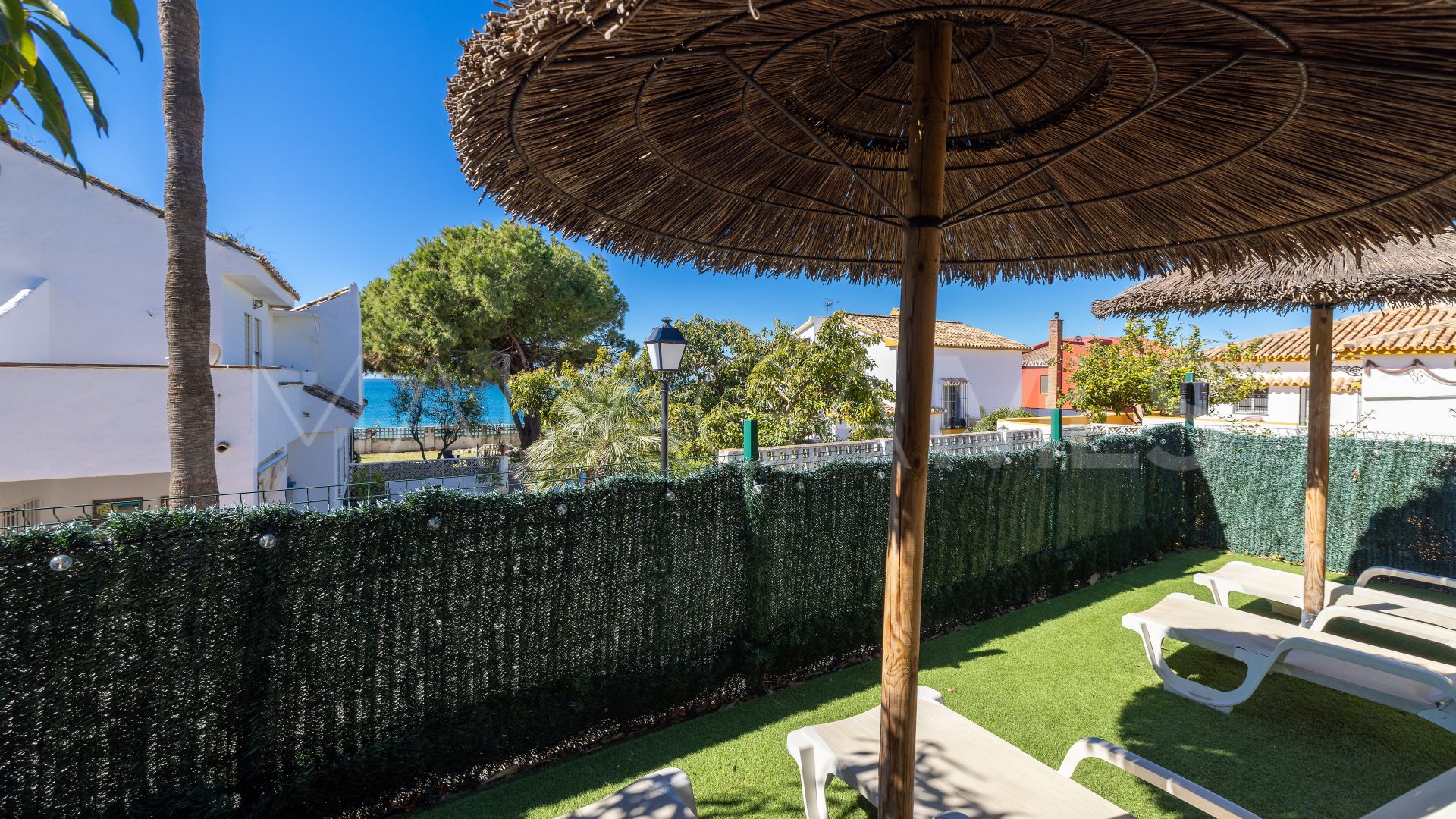 Rio Real, villa de 7 bedrooms for sale