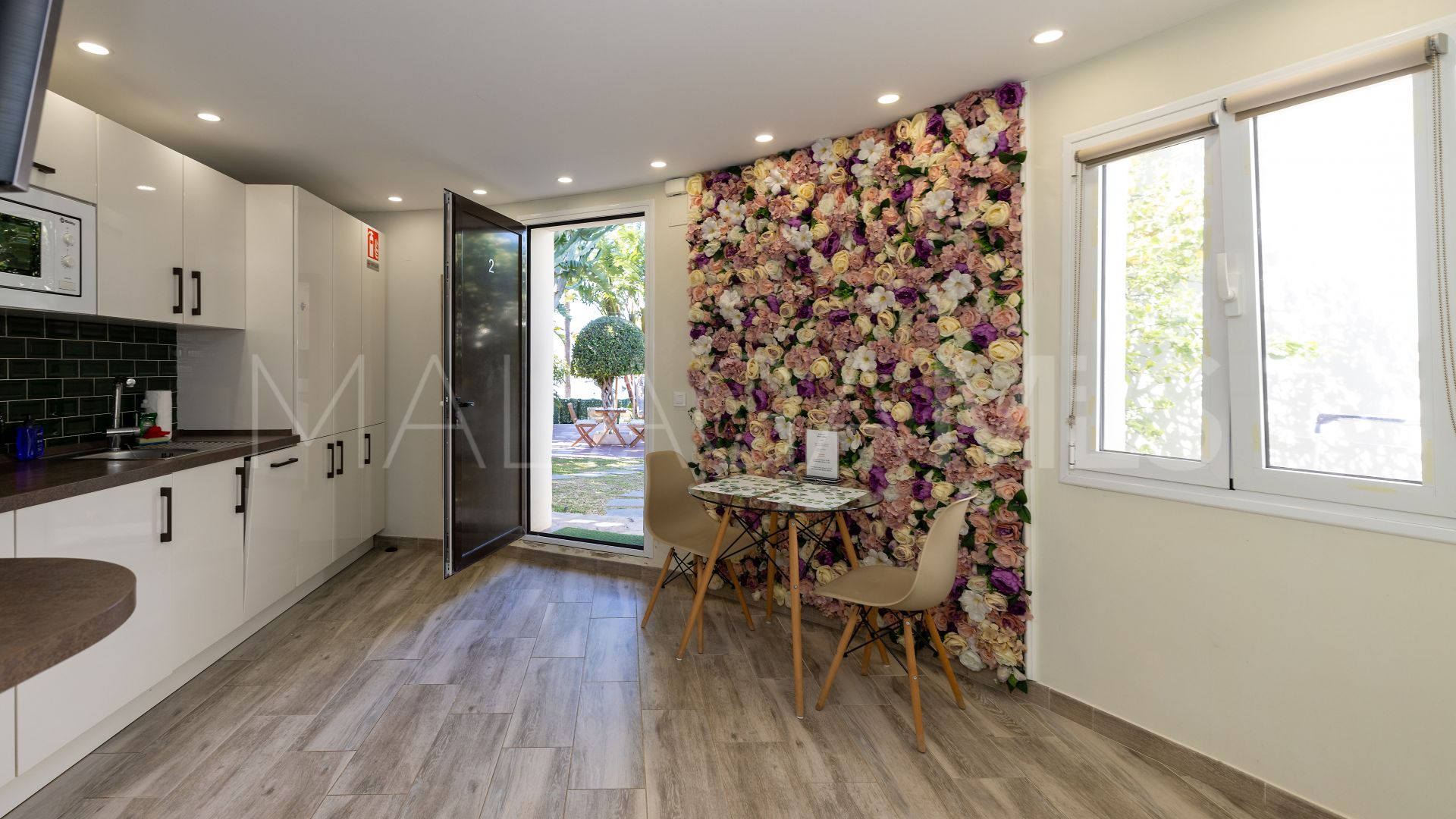 Rio Real, villa de 7 bedrooms for sale