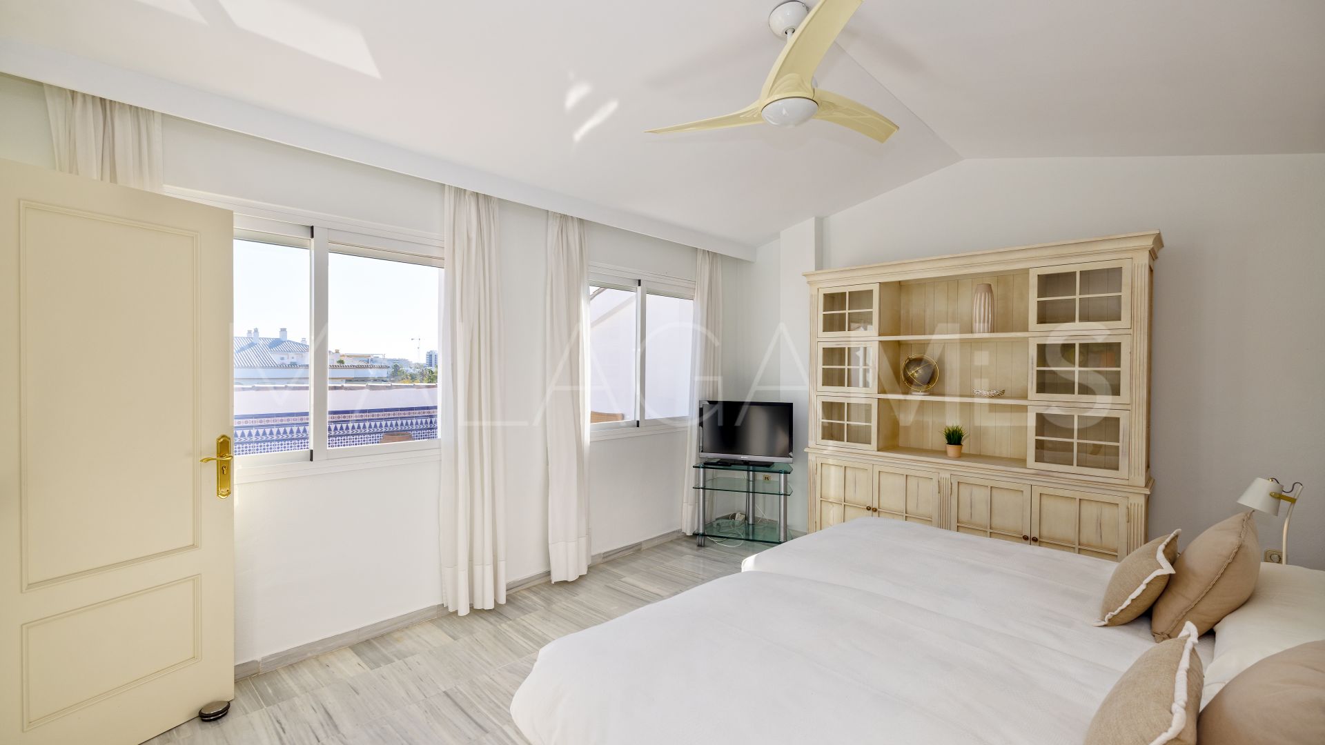 4 bedrooms duplex penthouse for sale in Hacienda Nagüeles I