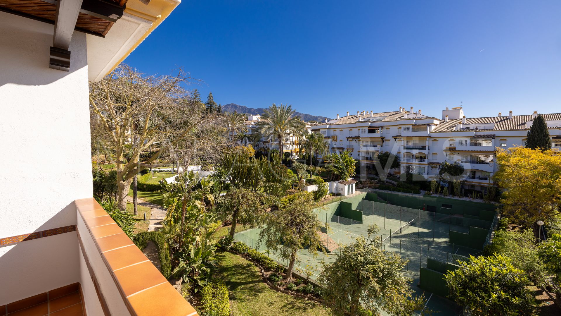 4 bedrooms duplex penthouse for sale in Hacienda Nagüeles I