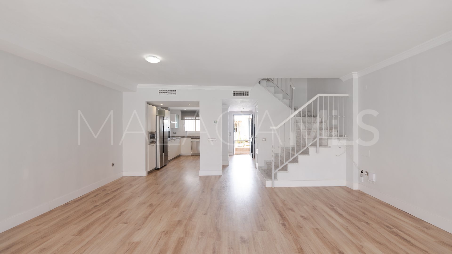 Doppelhaushälfte for sale in Valdeolletas