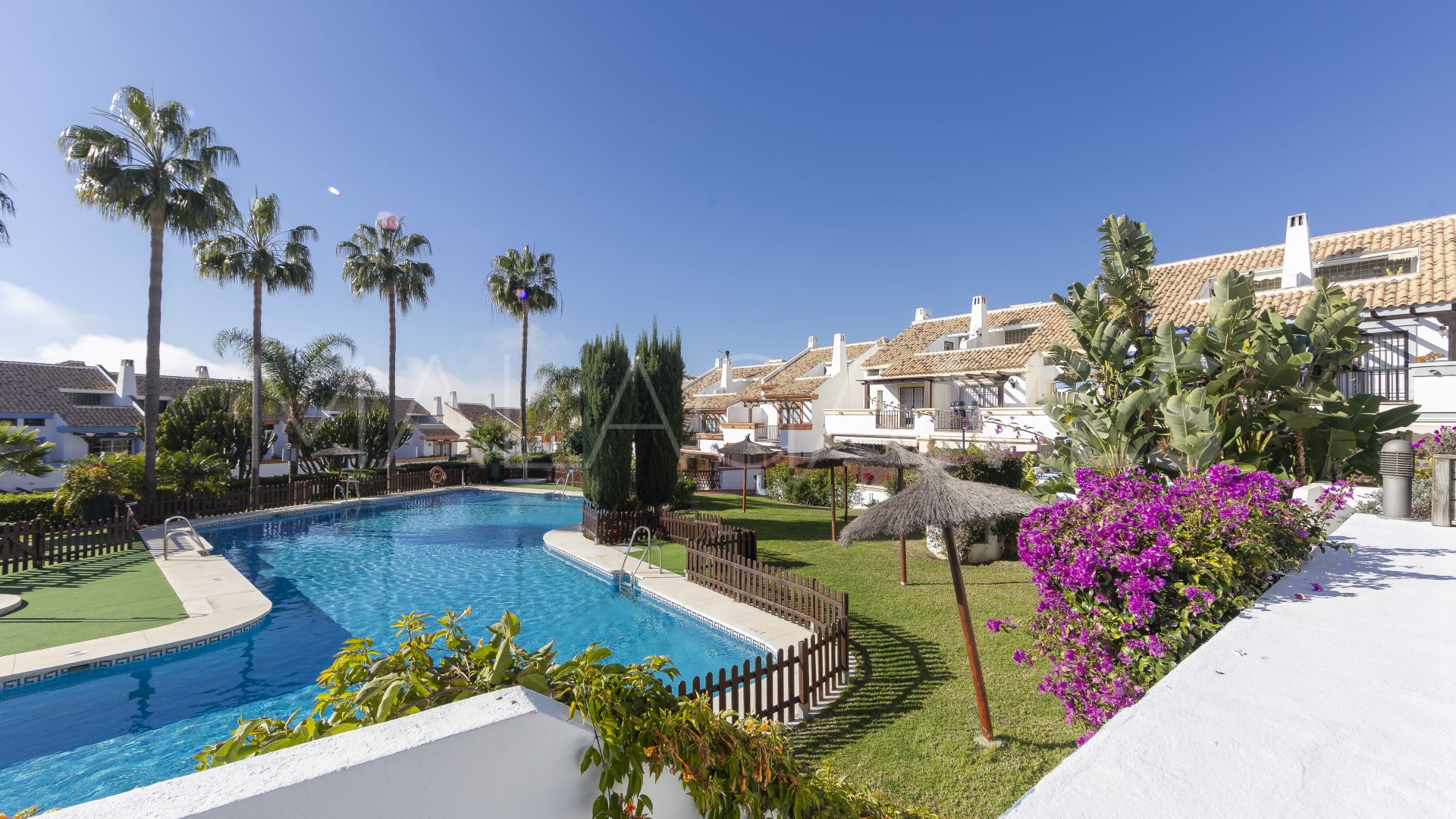 Doppelhaushälfte for sale in Valdeolletas