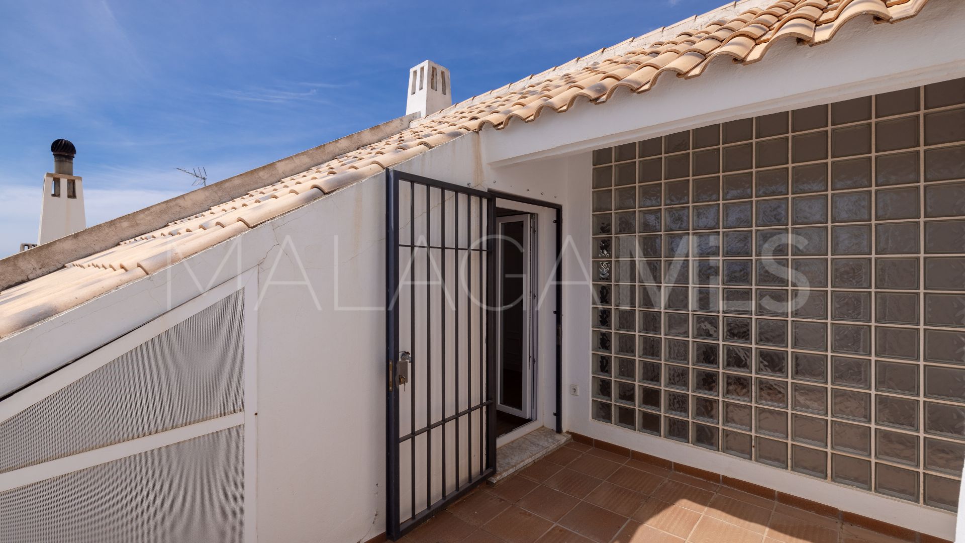 Doppelhaushälfte for sale in Valdeolletas