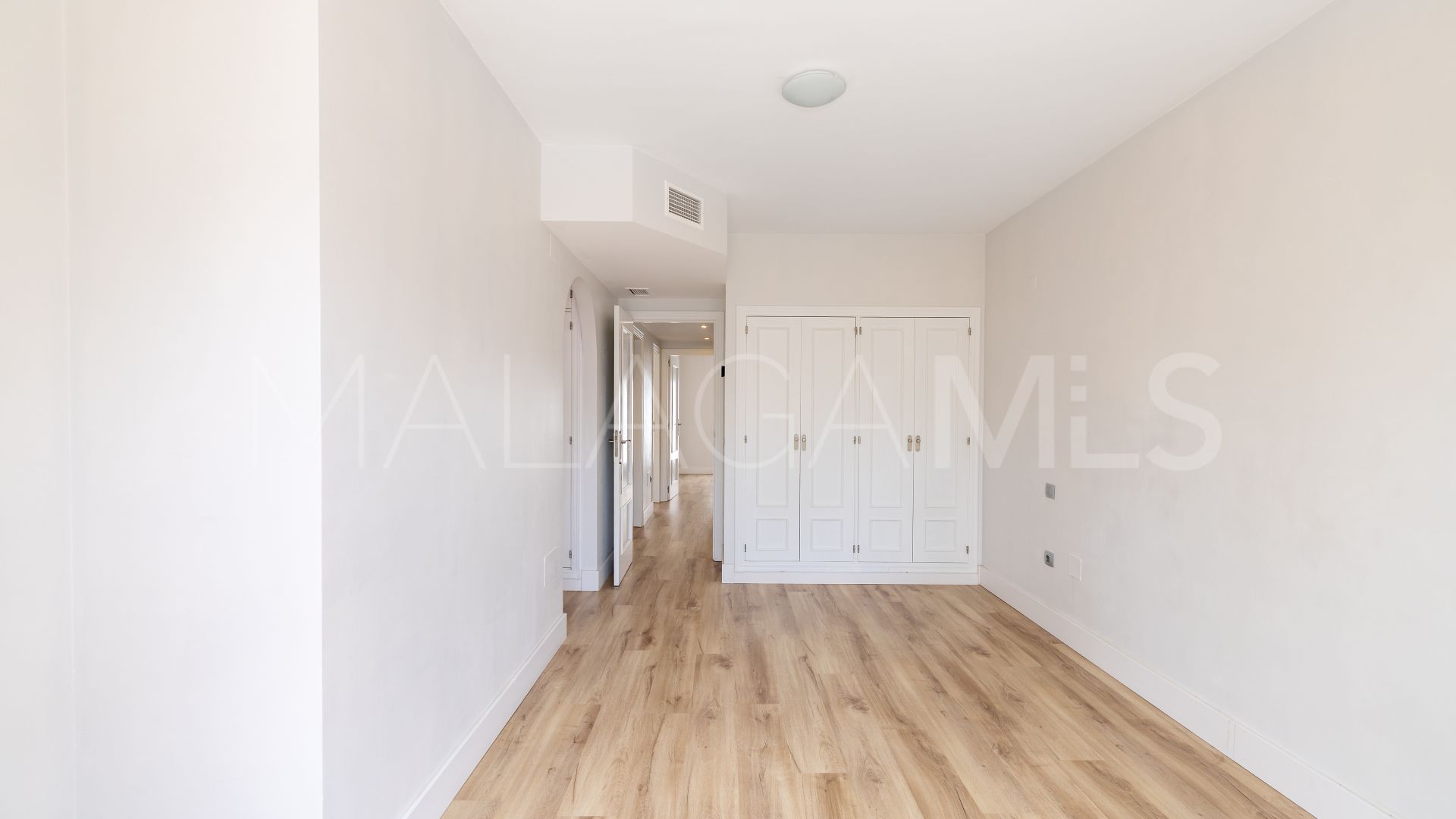 Doppelhaushälfte for sale in Valdeolletas