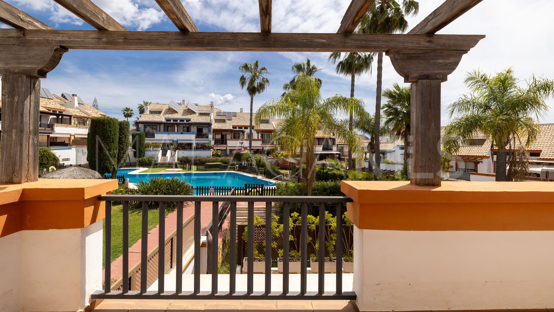 Doppelhaushälfte for sale in Valdeolletas