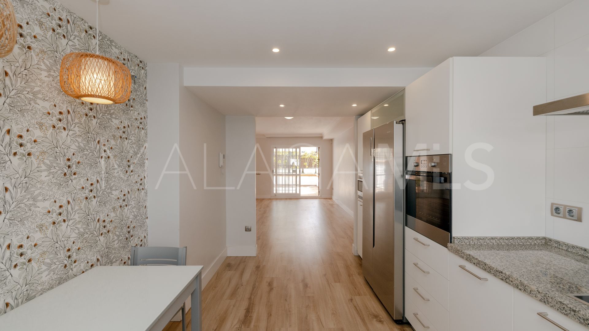 Doppelhaushälfte for sale in Valdeolletas