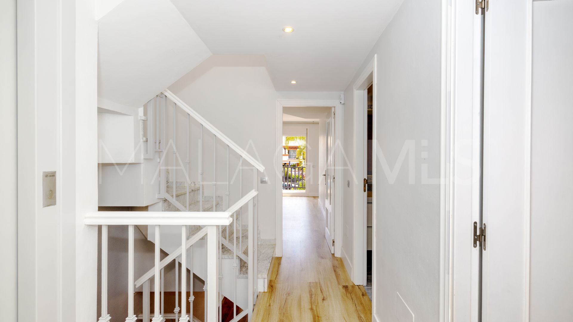 Doppelhaushälfte for sale in Valdeolletas