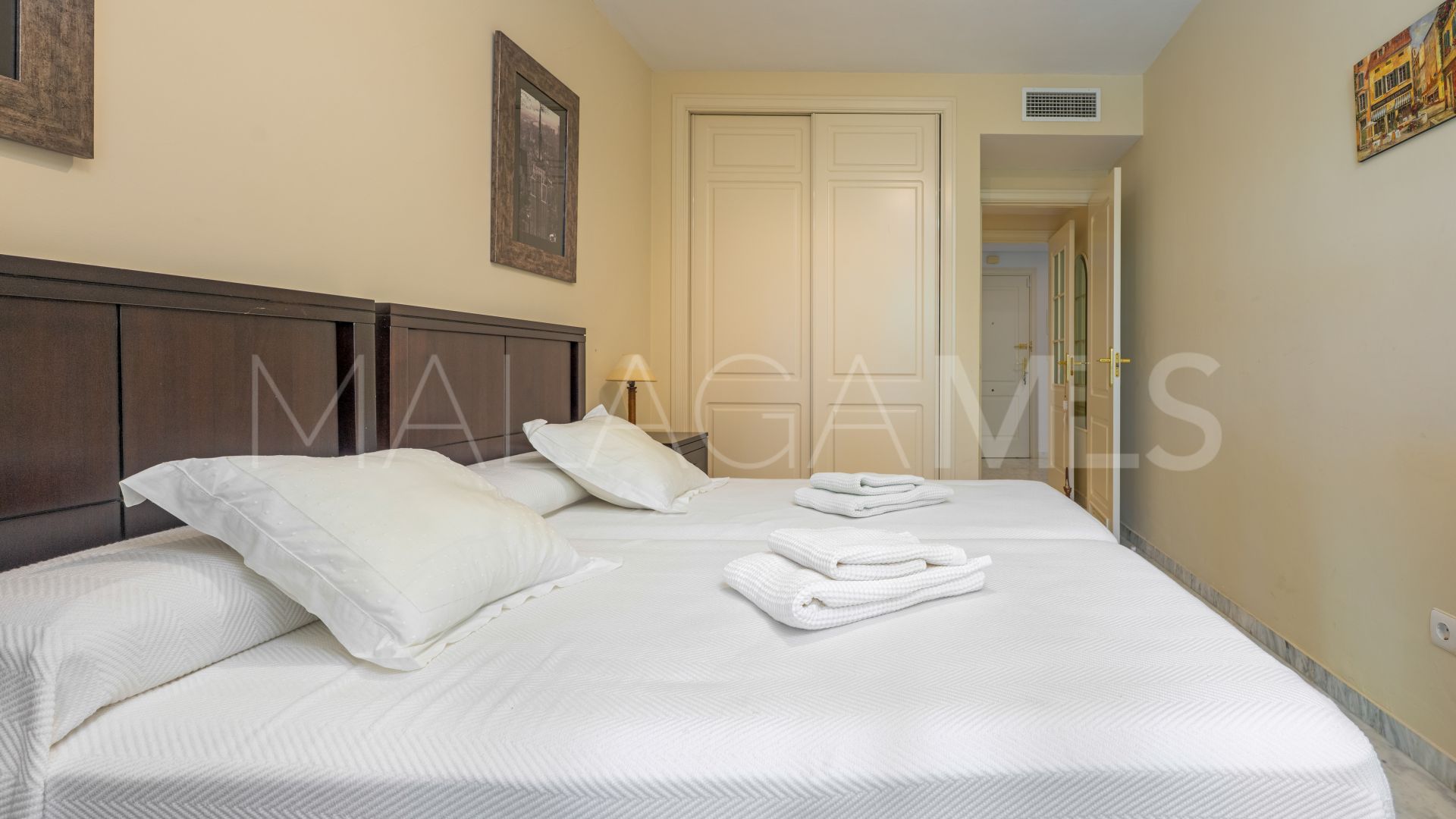 Lägenhet for sale in Bahia de Marbella