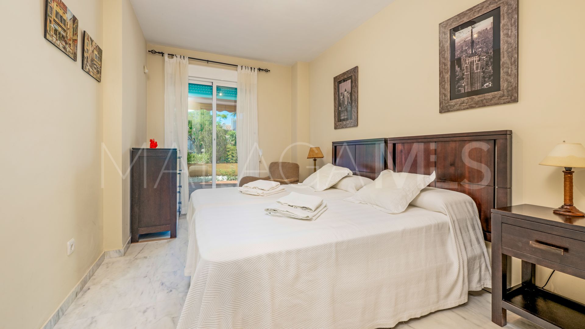 Lägenhet for sale in Bahia de Marbella