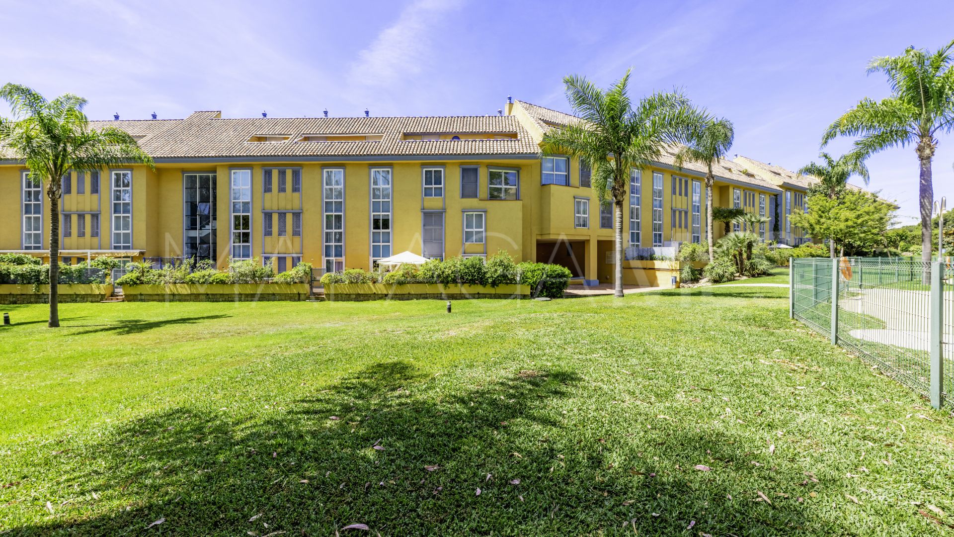 Lägenhet for sale in Bahia de Marbella