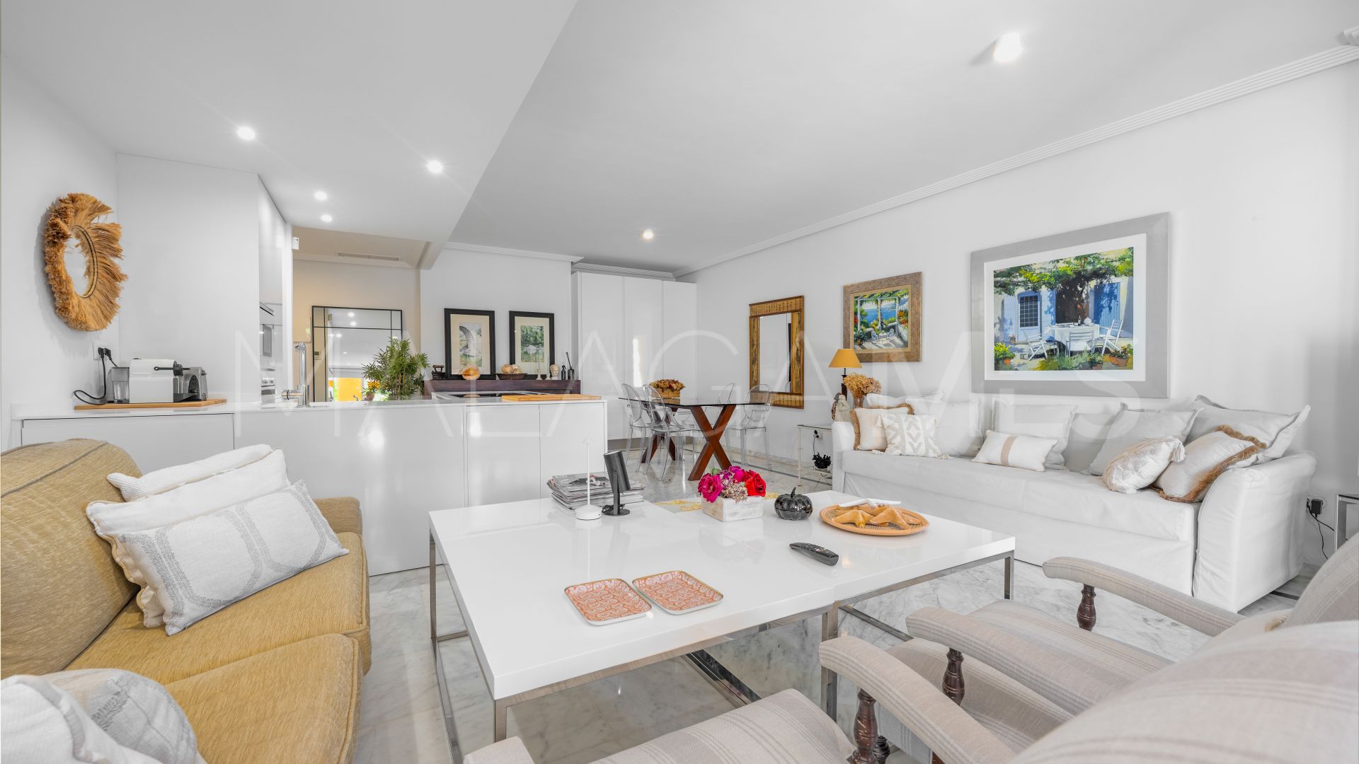 Lägenhet for sale in Bahia de Marbella