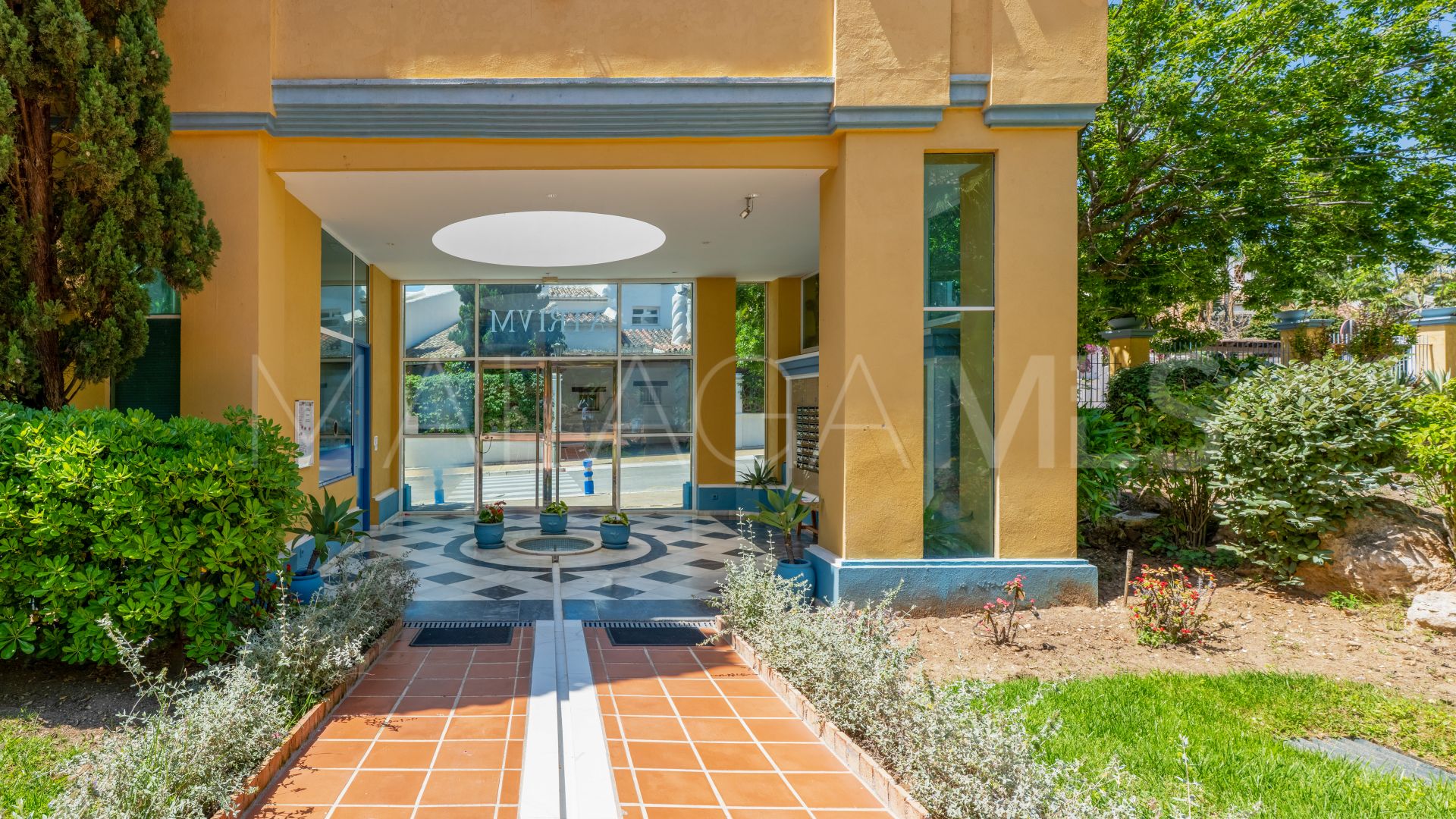 Lägenhet for sale in Bahia de Marbella