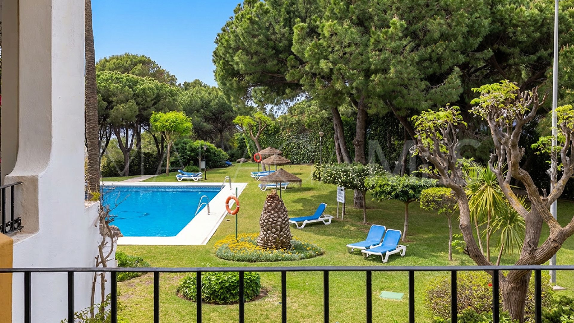 Lägenhet for sale in Cabopino