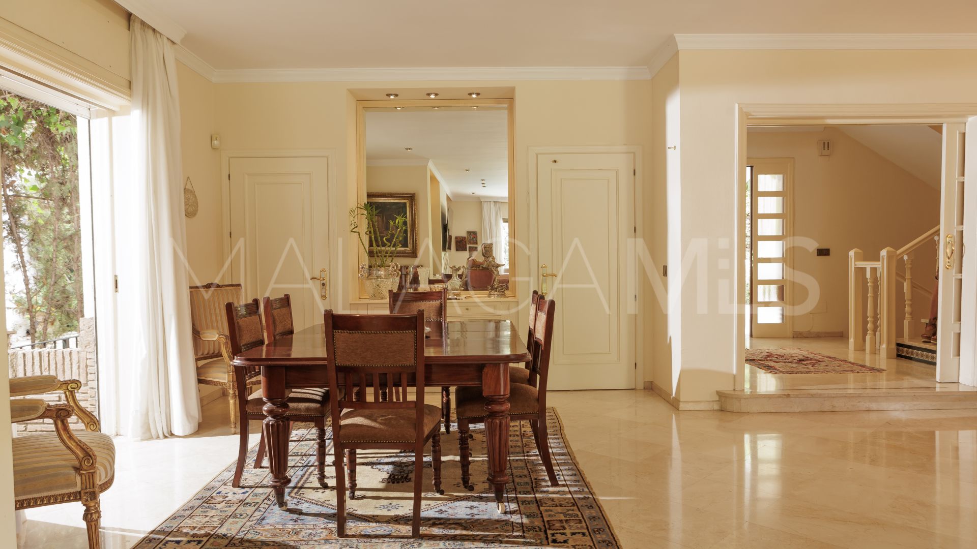 Villa for sale in Los Monteros Playa