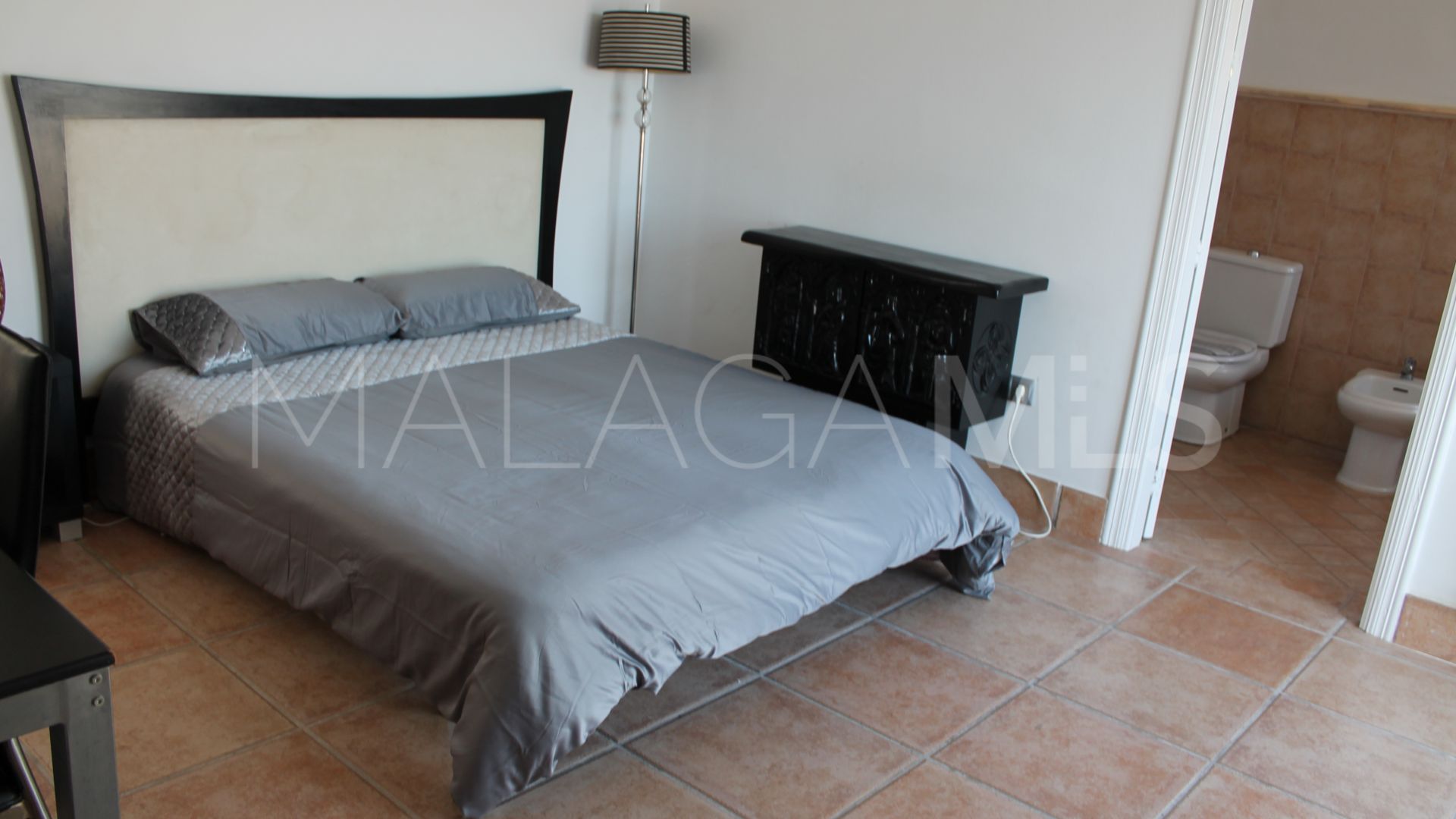 Nueva Andalucia, villa with 5 bedrooms for sale