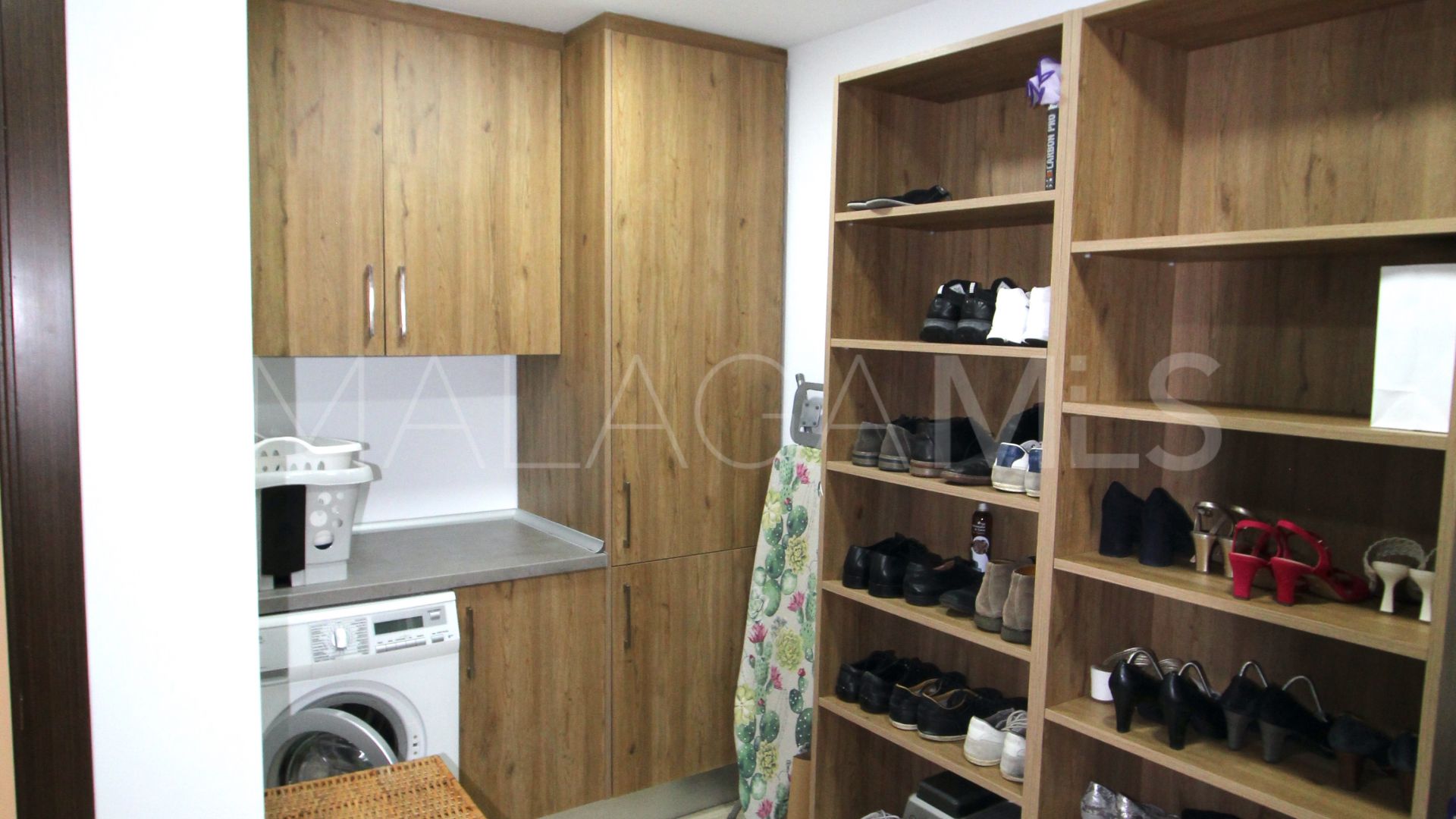 For sale town house with 4 bedrooms in Nueva Andalucia