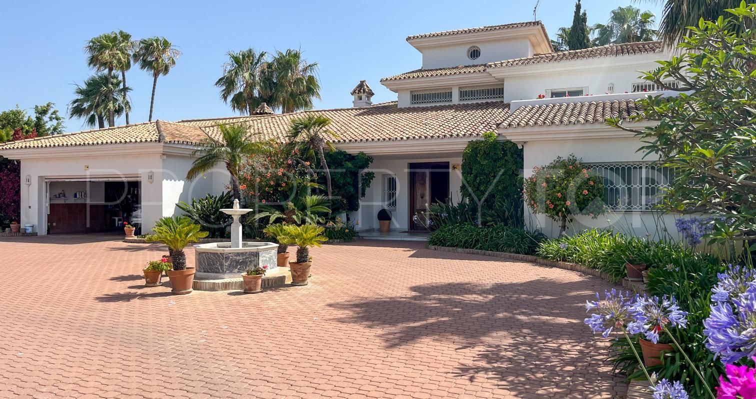 8 bedrooms villa in Guadalmina Baja for sale