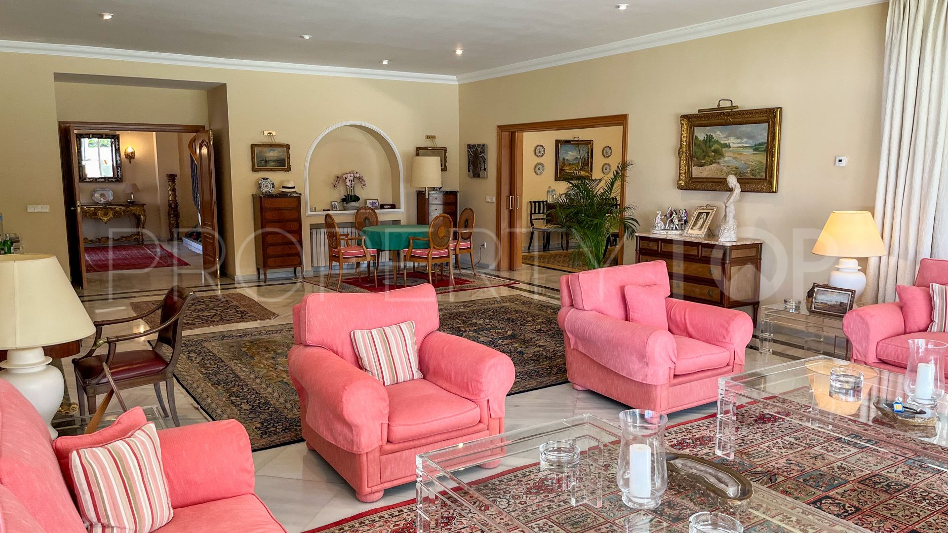 8 bedrooms villa in Guadalmina Baja for sale